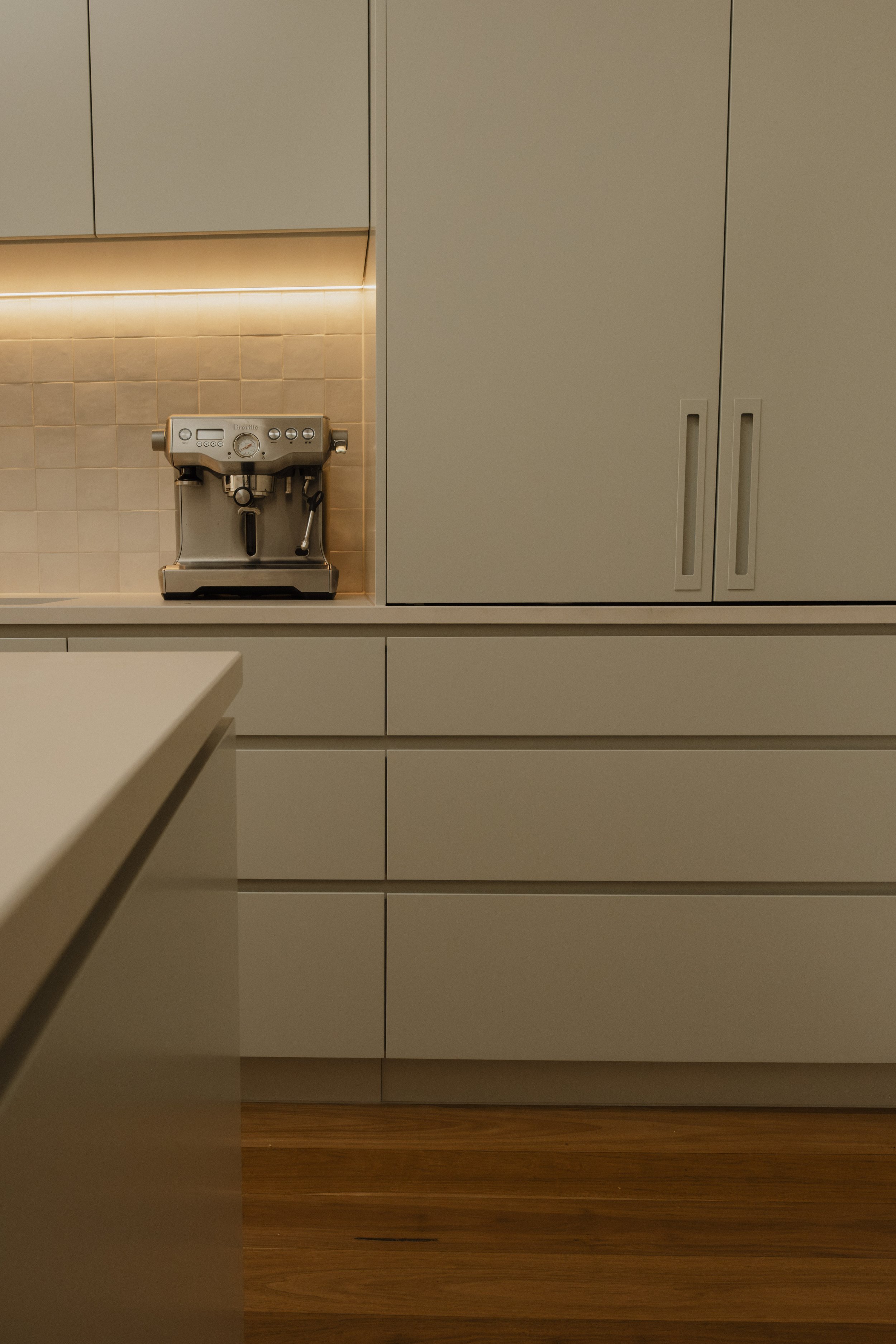 kew-kitchen-drawers-interior-design.jpg