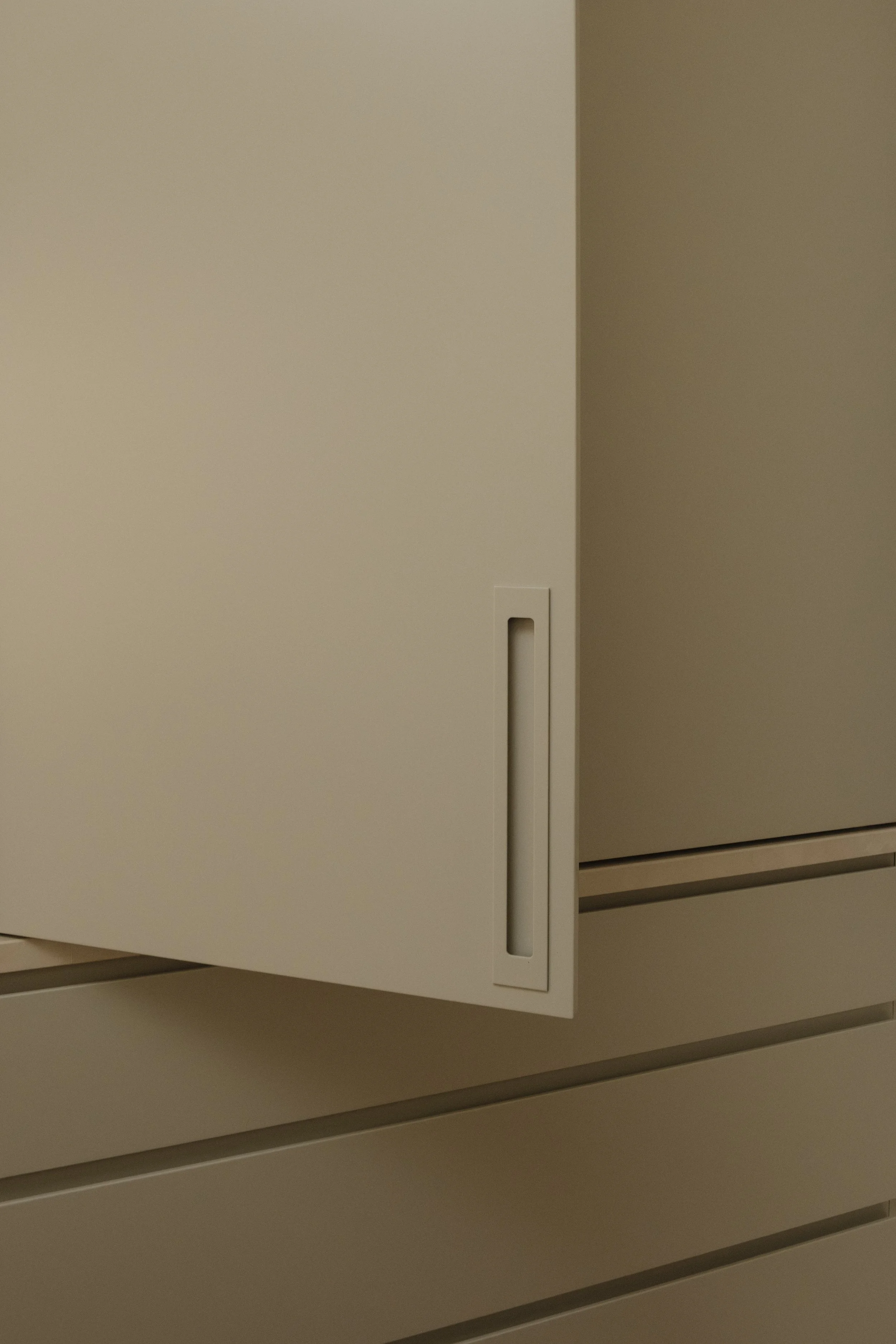 kew-kitchen-door-handles-interior-design.jpg