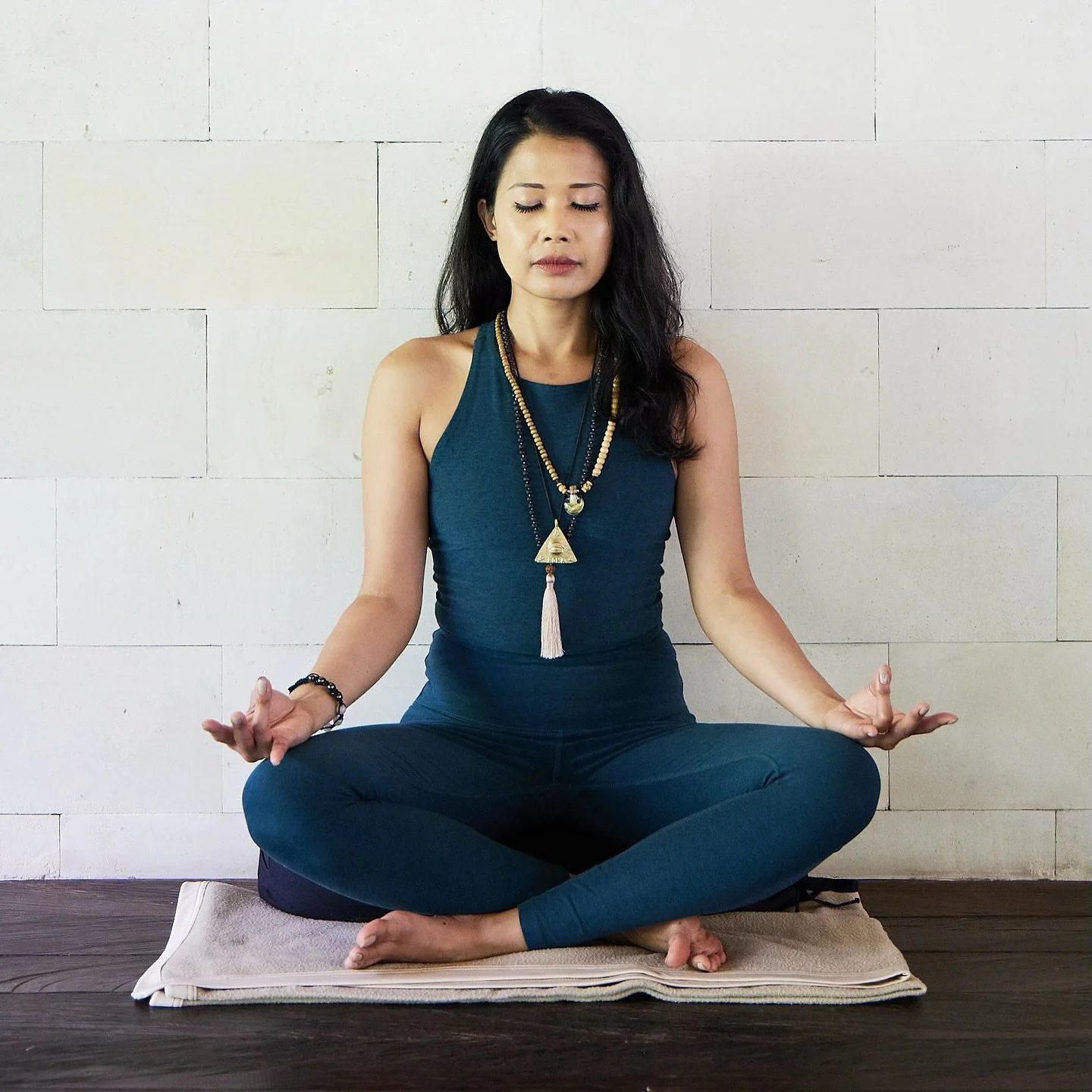 We haven&rsquo;t given up. There are still THOUSANDS of us, quietly battling racism through peaceful means 🙏🏽

These are the kind of books I am reading for my meditation teacher training. In all of my yoga classes, workshops, and retreats, I share 