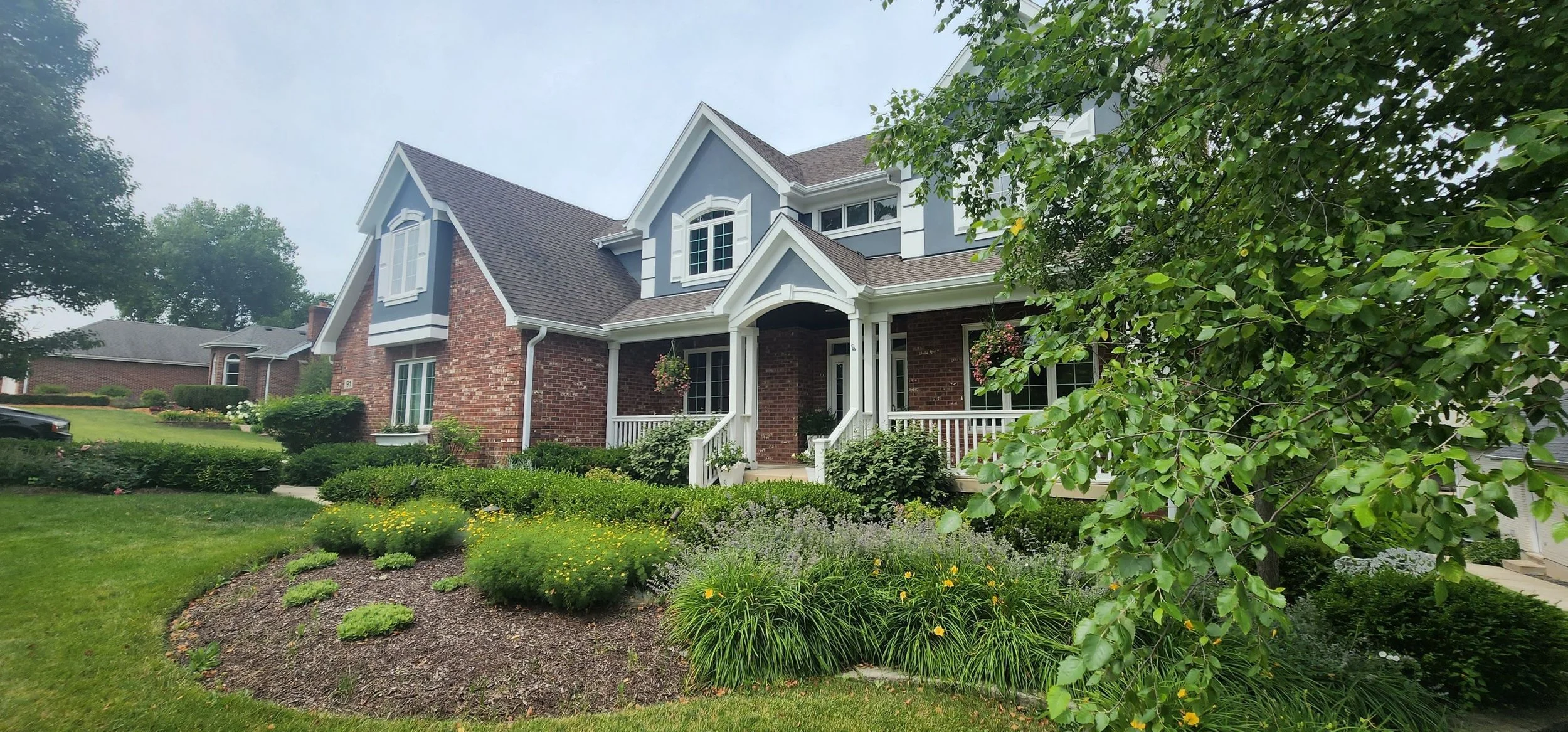 exterior 2 color design.jpg