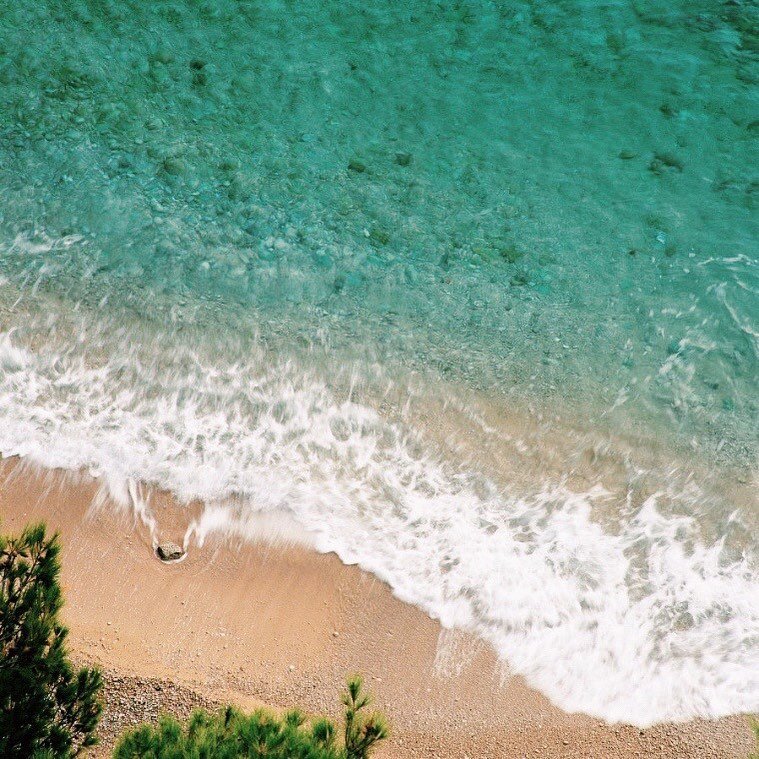 Manifesting a turquoise beach in our near future. Anyone else? ✨

Comment below with your favorite warm sandy beach that has crystal clear water. ⬇️ 

#alwayselsewhere #alwayselsewheretravel #luxurytravel #foratravel #takethetrip #travelgram #travelg