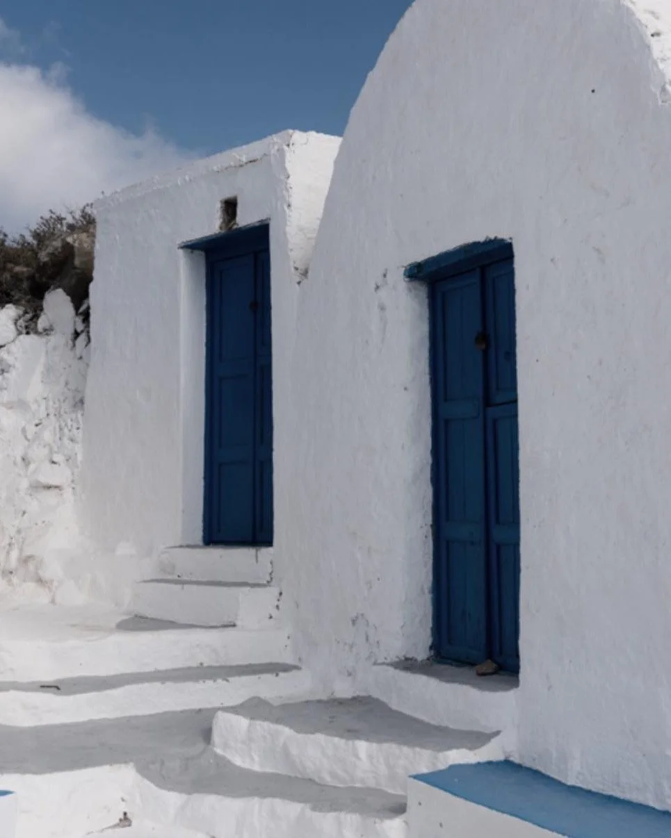 For your own travel inspiration (January 2025 Edition): Destinations and resorts my clients have booked with me and/or are planning to explore.

🇬🇷 Santorini, Greece - Pre-cruise Group, April 2026
🇨🇦 @fairmontbanff - Couples Trip, April 2025 *per