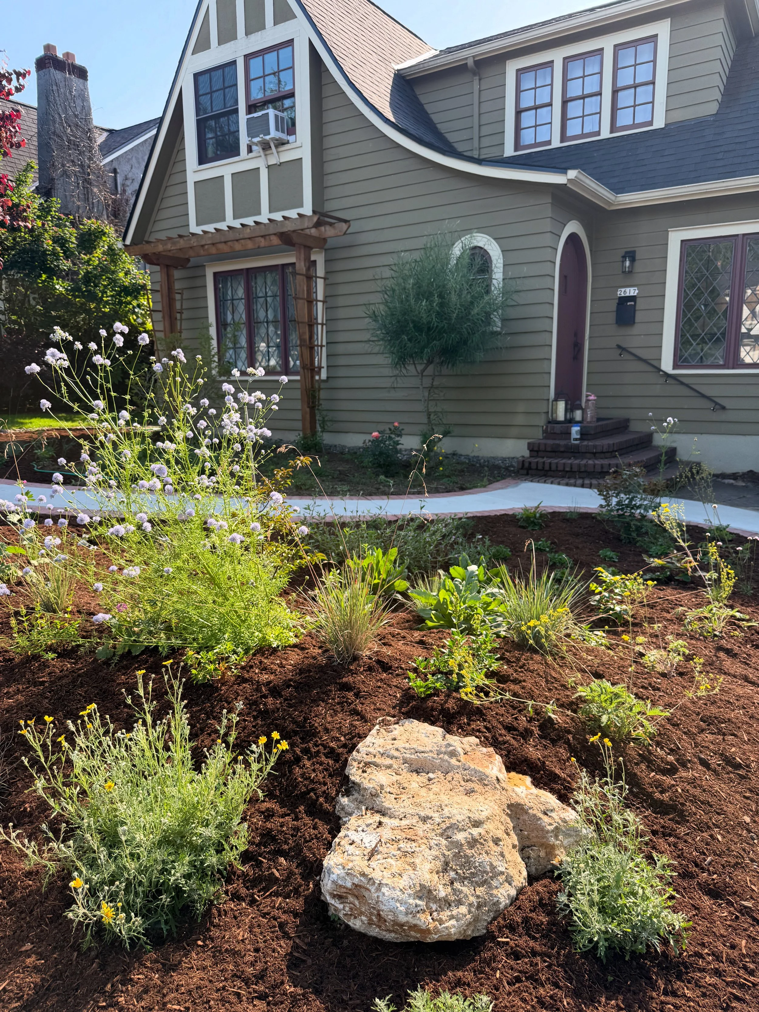 NE Portland pollinator garden design