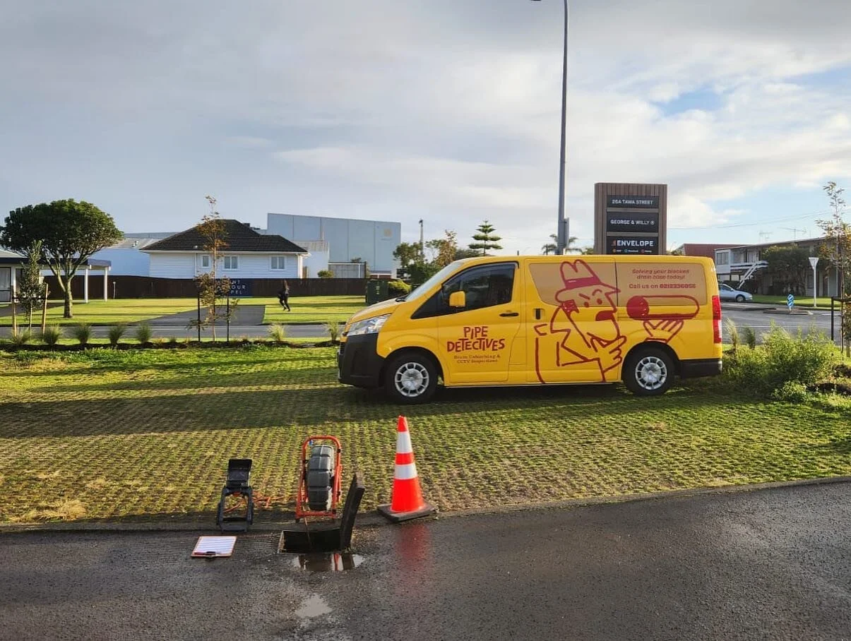 On the case this morning! 🧰

@pipedetectives #pipedetectives #taurangadrainclearing #taurangacctvinspections