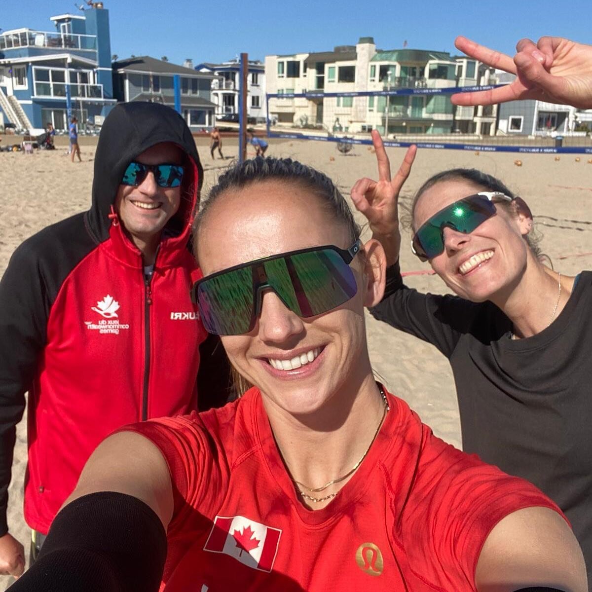 Let the games begin! Beach Pro Tour Finals and the 2023 season start today! 

First match is at 6:00 am ET vs 🇦🇺 

Let&rsquo;s goooooo!! 💪🏻💥 I can&rsquo;t believe it&rsquo;s already here!!

#beachvolleyball #beachprotourfinals #beachprotour #scl