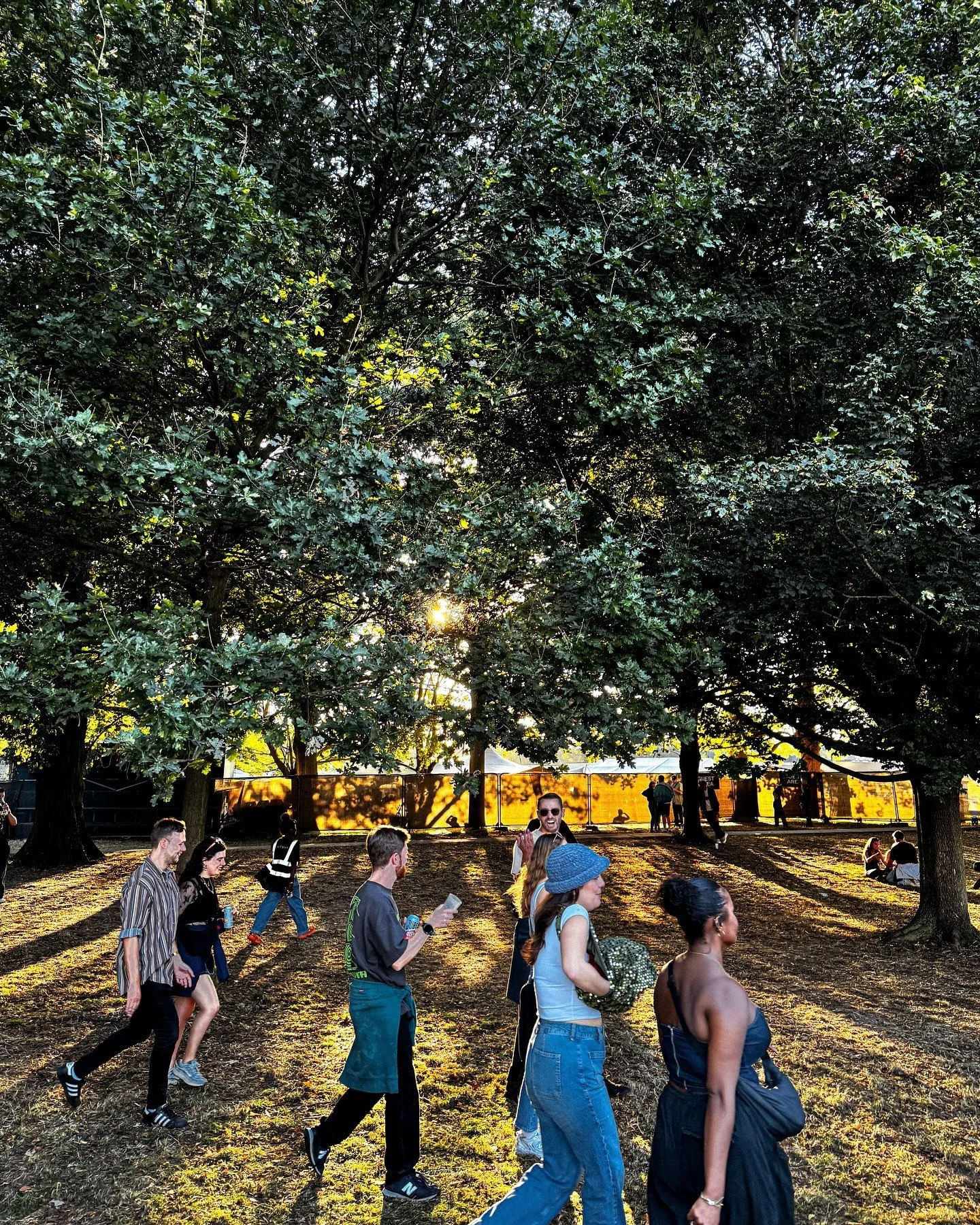 Wrapped up the UK summer with a day dancing in the sun with the ones I love at @waterworksldn ☀️ 

Some highlights included:
- Having no place to be with a line up full of bangers 🎶
- A cute wee @macko__________ x Midland moment 💚
- Golden hour 🌇
