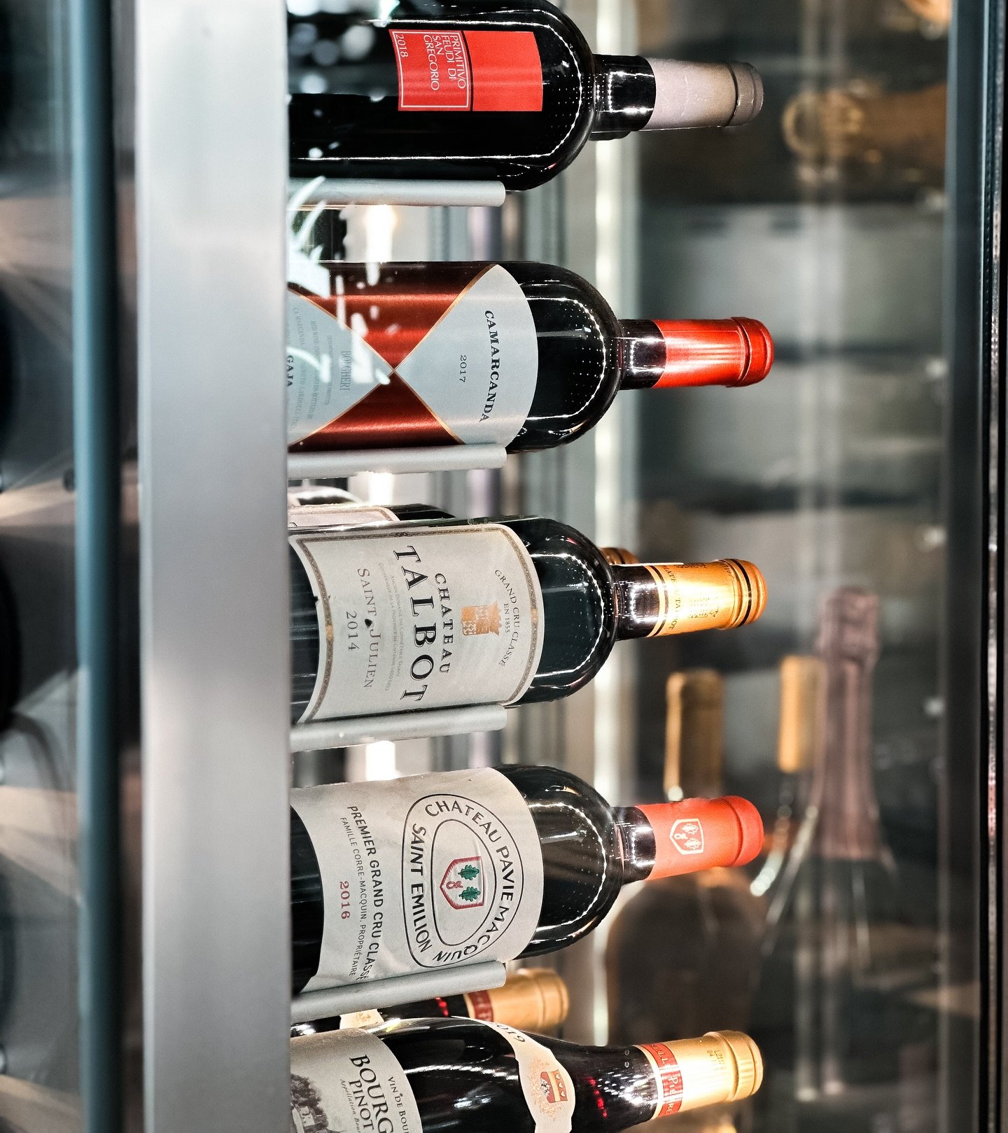 It&rsquo;s time wine down for the weekend 🍷 Ask our team of experts to select you the perfect wine pairing to go alongside your meal.

Make your reservation online now at samolifestyle.com 

#SamoLimassol #Limassol #Samo #Weekend #Wine #LimassolCy