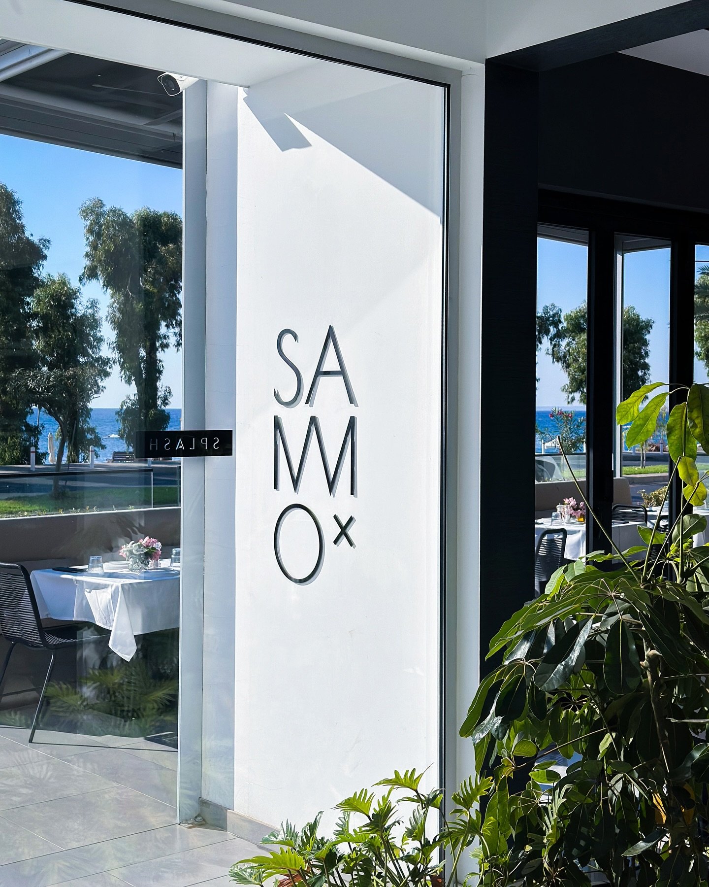 As the weather turns crisp, you can still soak in the calming sea-views from the indoor comfort of our restaurant. Experience dining with the finest views in Limassol, here at Samo! 

#Samo #Views #Dining #Limassol #Cyprus #LimassolCyprus