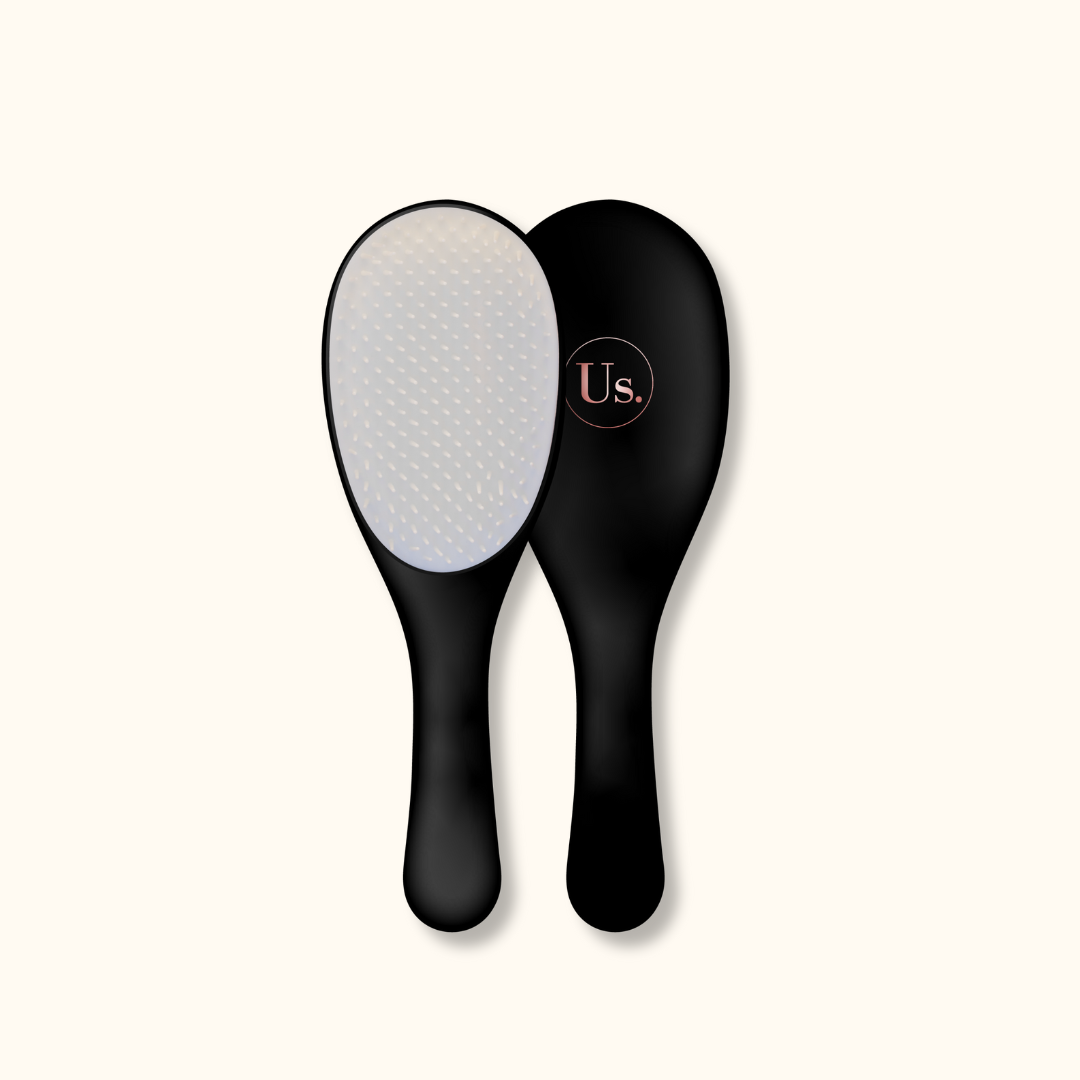 Wet-and-dry-detangling-brush.png