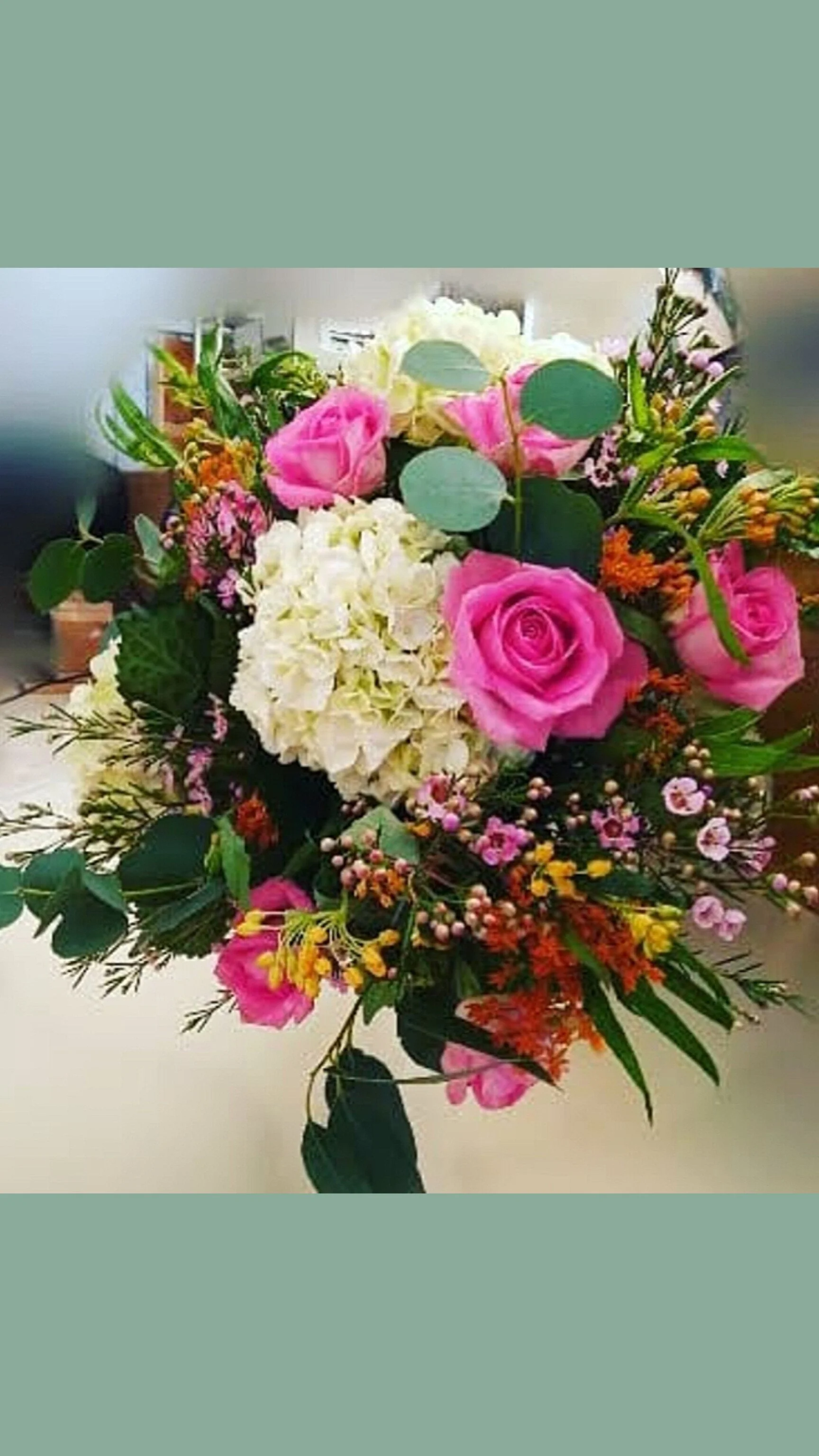 Mother's Day Workshop - Seasonal Fresh Flower Arrangement & Cream Tea