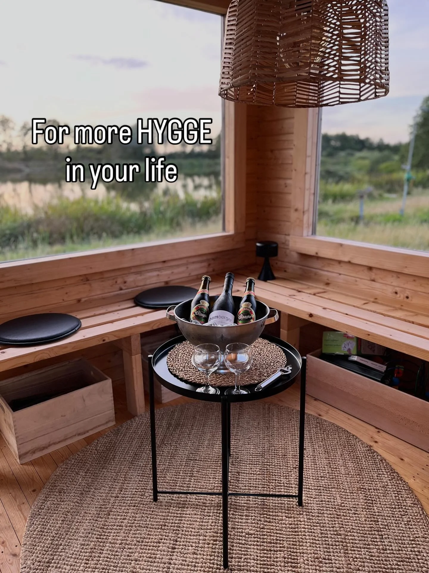 Weil wir alle eine Extraportion HYGGE brauchen❤️ #f&uuml;rmehrhyggeimleben ##campinglife #camping #welovecamping #hygge #ownlake #hyggehygge #denmark #denmarklove #hyggelife #hyggelake #lakeview #campingindenmark #newcampsite #naturelover #visitdenma