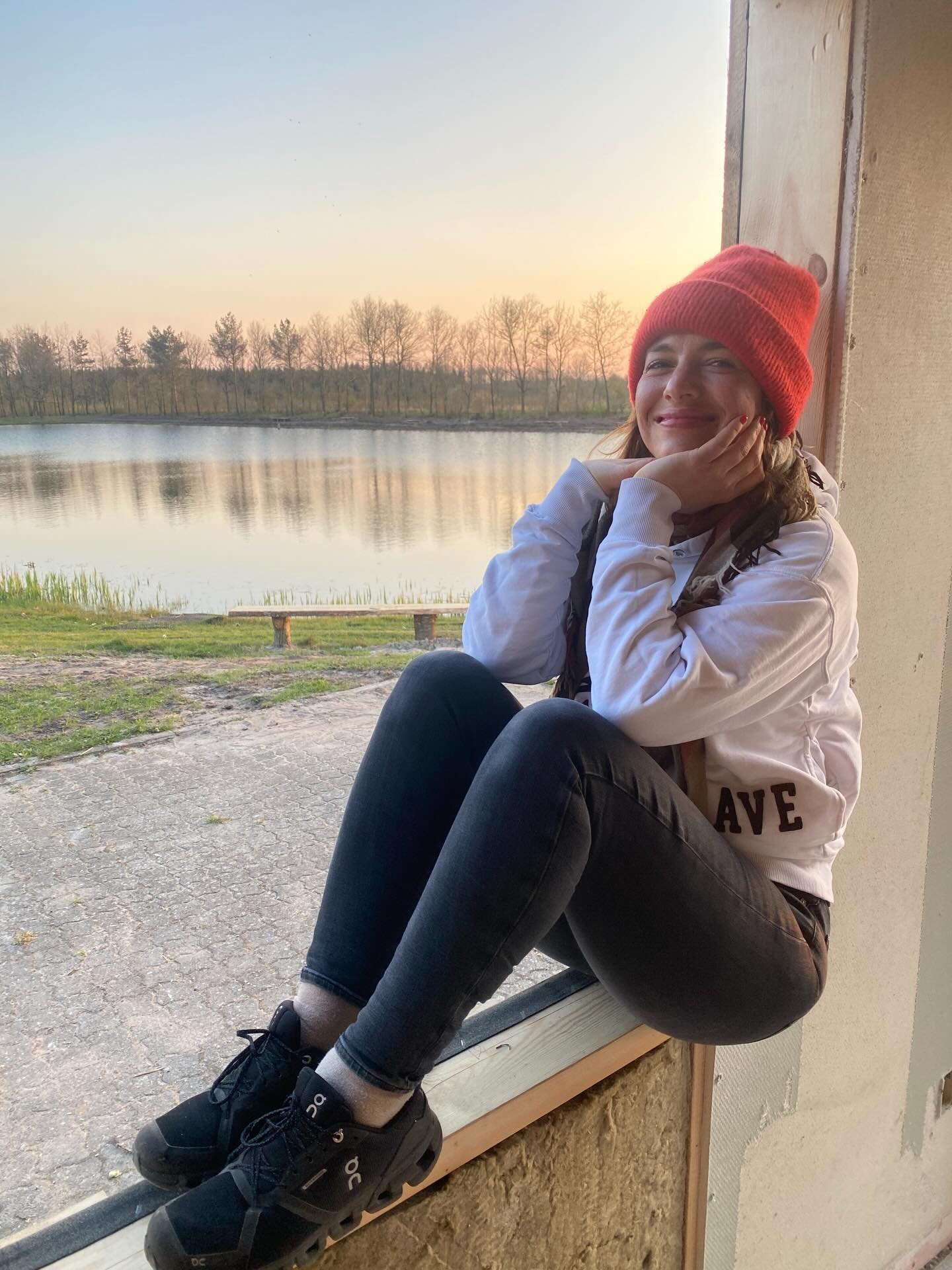 Ein Grundst&uuml;ck in D&auml;nemark 🇩🇰 kaufen&hellip; &uuml;ber eBay Kleinanzeigen?
Klingt seltsam &ndash; war aber tats&auml;chlich so.

Hallo, ich bin Nadine &ndash; das Gesicht und vor allem das ❤️ hinter Hygge Lake. Und wer h&auml;tte gedacht,