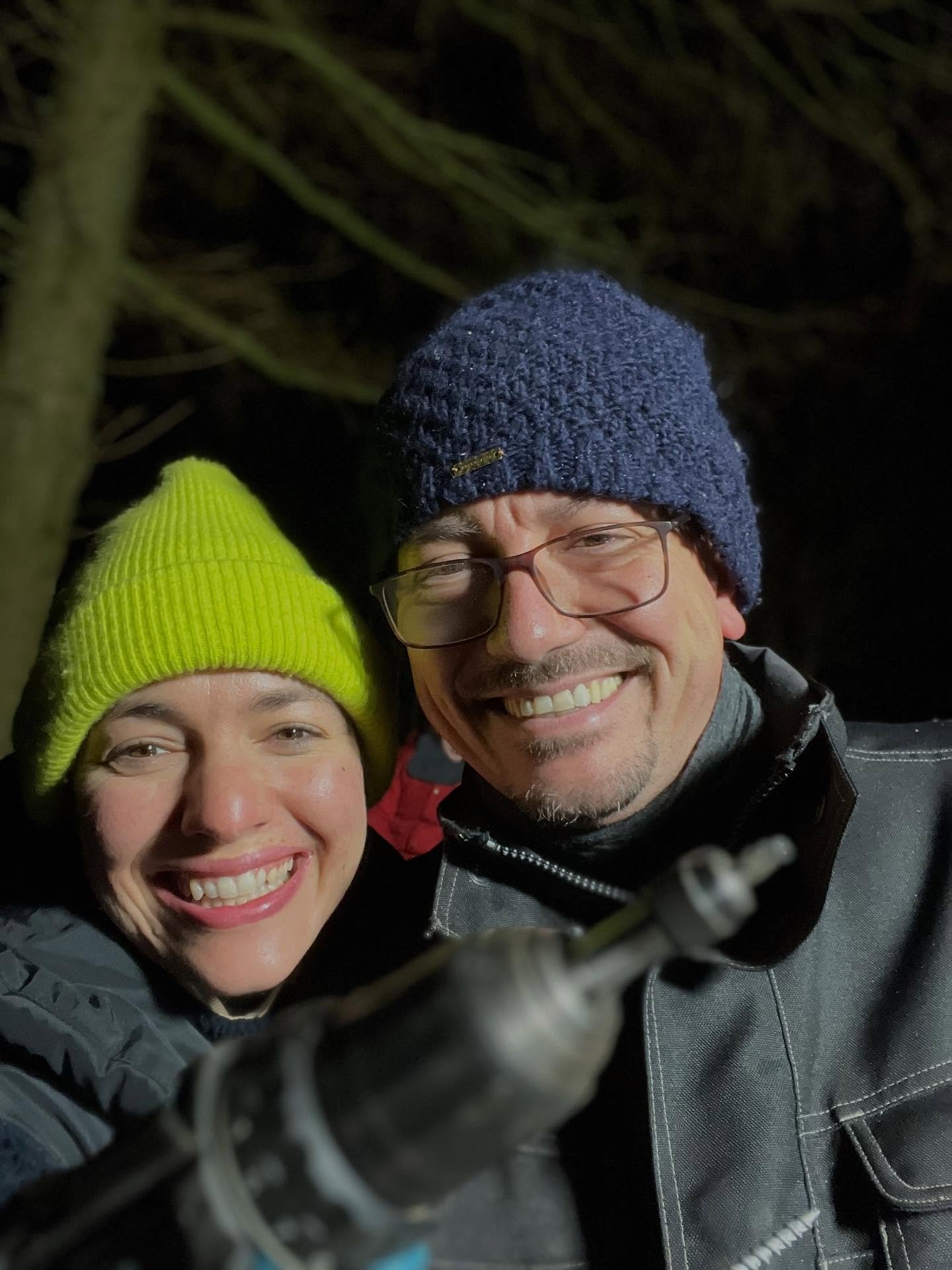 The People Behind Hygge Lake 💙

Diese Bilder zeigen nur einen kleinen Teil der Menschen, die Hygge Lake mit aufgebaut haben. Hinter allem stand von Anfang an ein starkes Team aus Helfern, Freunden und Wegbegleitern, die unsere Vision mitgetragen hab