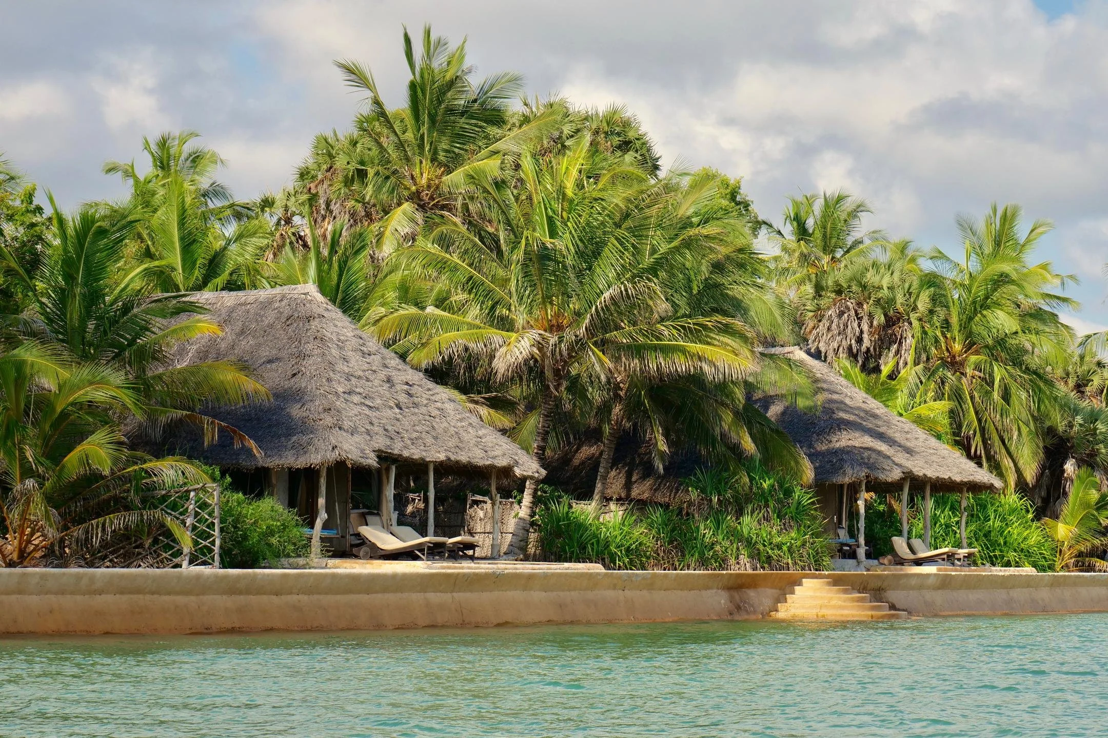 Beachfront Rooms in Manda Bay Lodge, Lamu