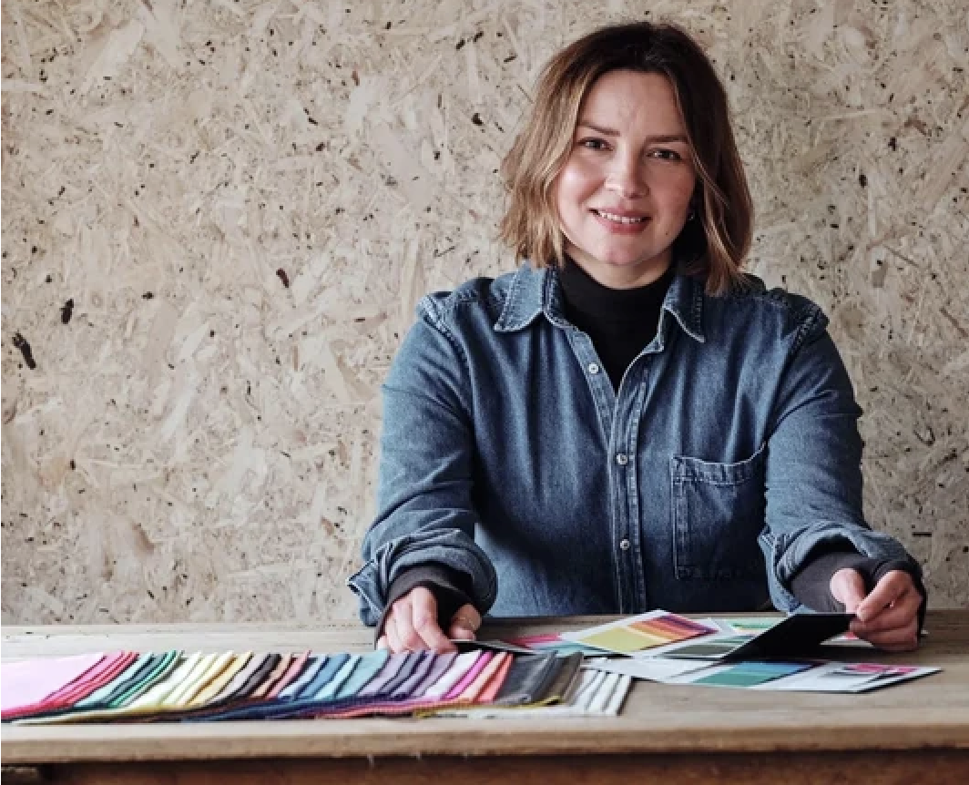 Mini Colour Analysis Workshop with Ellie Stidolph