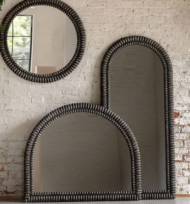 pimlico arch leaner black wash 4.png