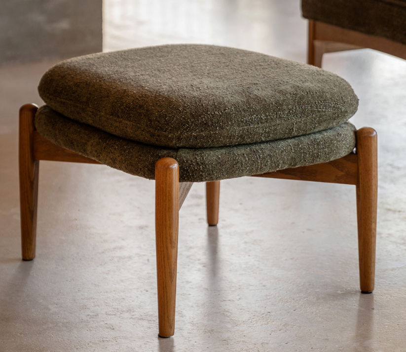 Datsun footstool green boucle 2.png