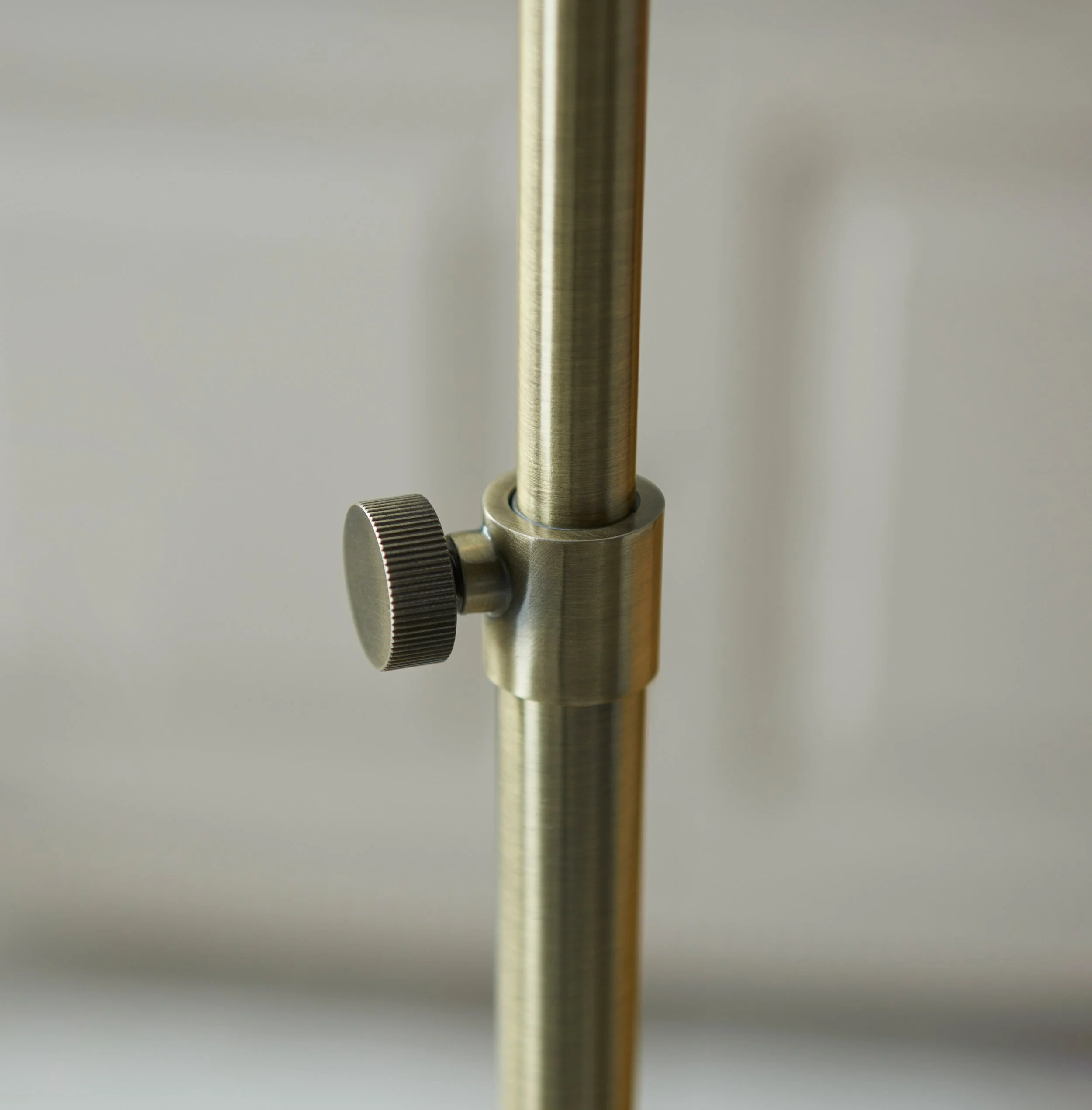 LIGHT-FLOOR-190980~5.jpg