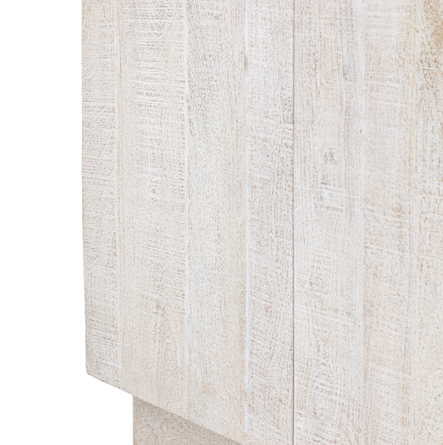 Iowa 4 door sideboard whitewash 7.png