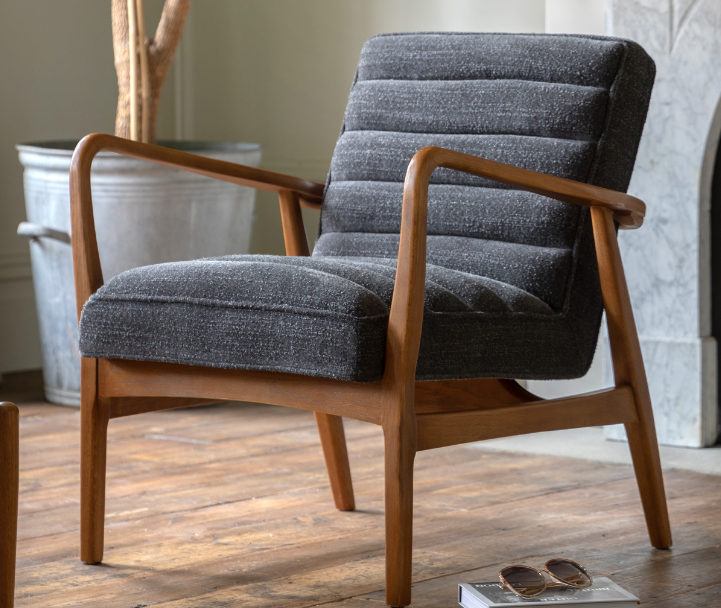Datsun armchair charcoal boucle 2.png