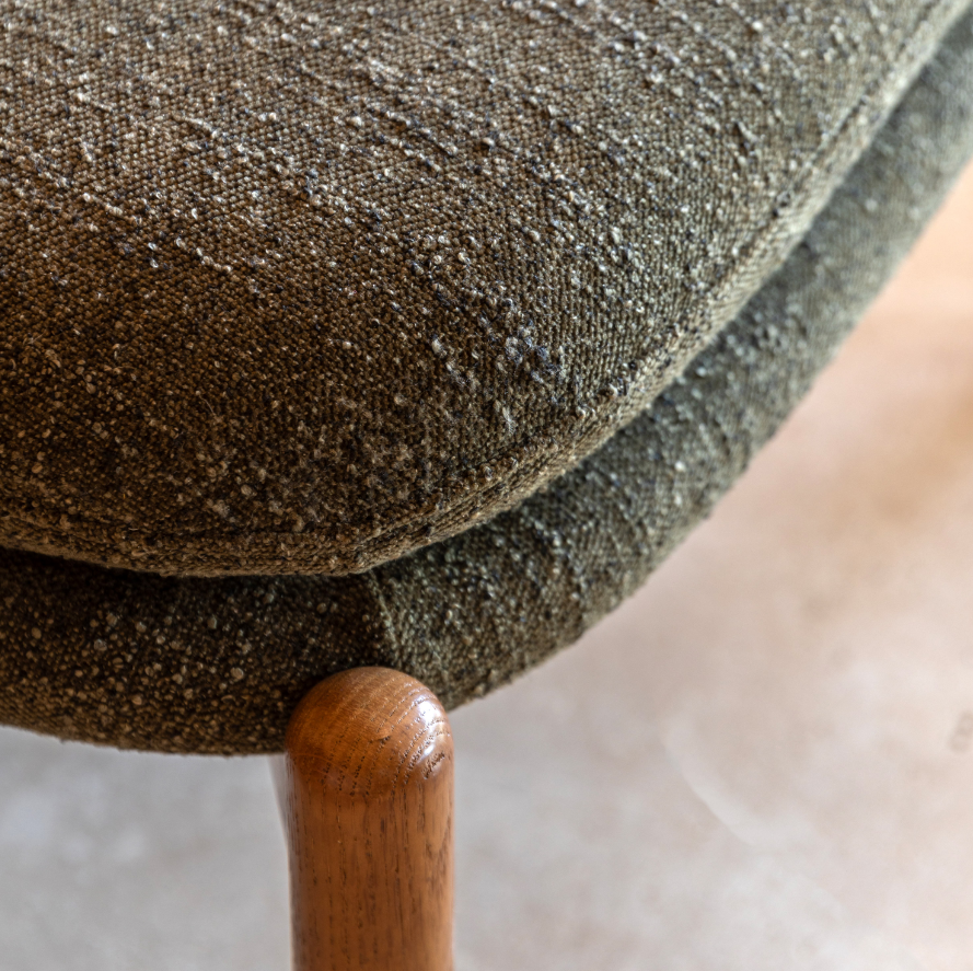 Datsun footstool green boucle 4.png