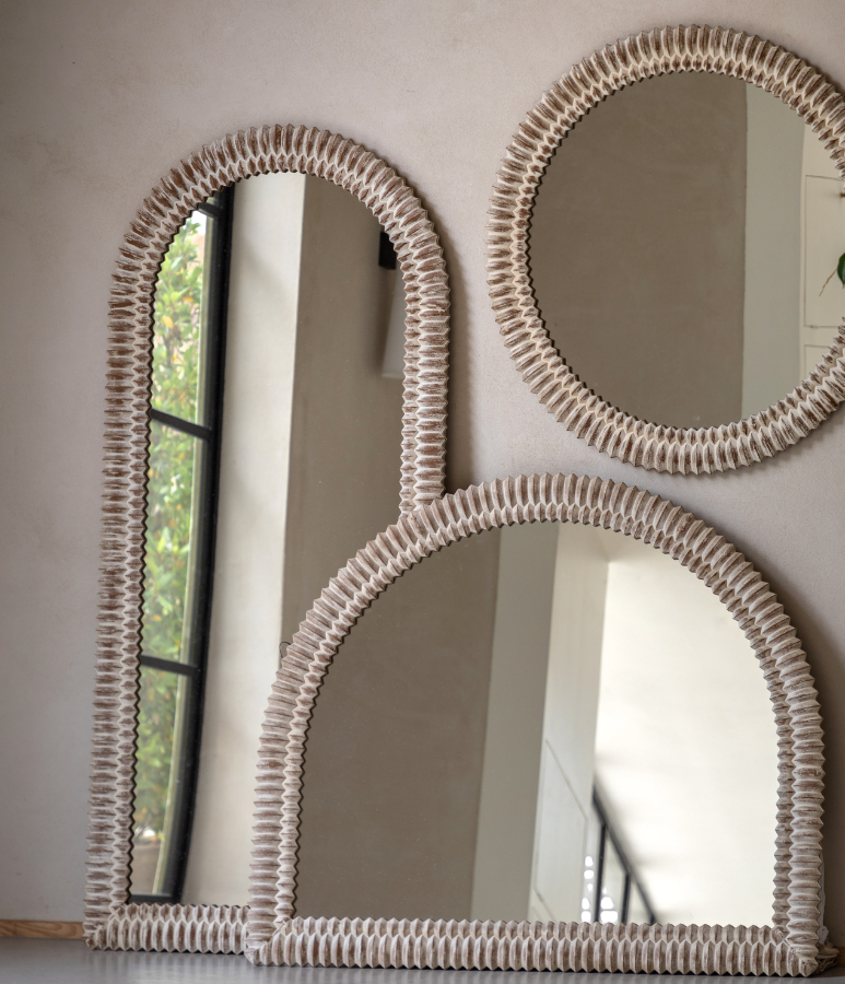 pimlico round mirror white wash 3.png