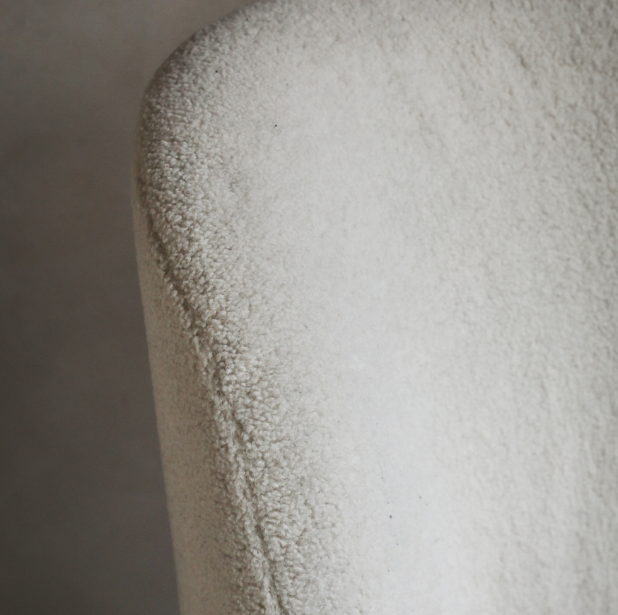 bardfield chair vanilla 3.png