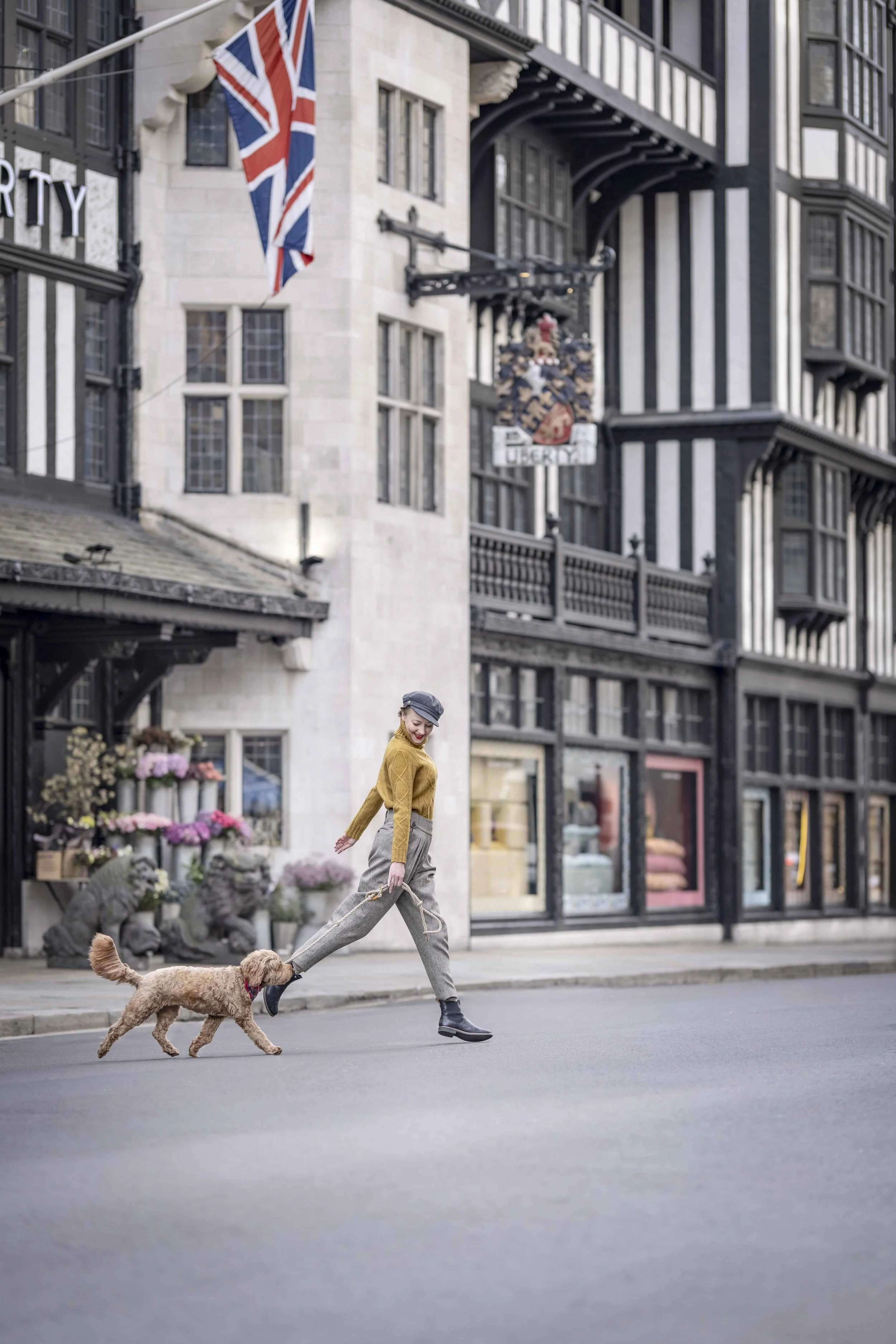 Capturing the Bond: Moments Between You and Your Soul Dog in Iconic London Locations