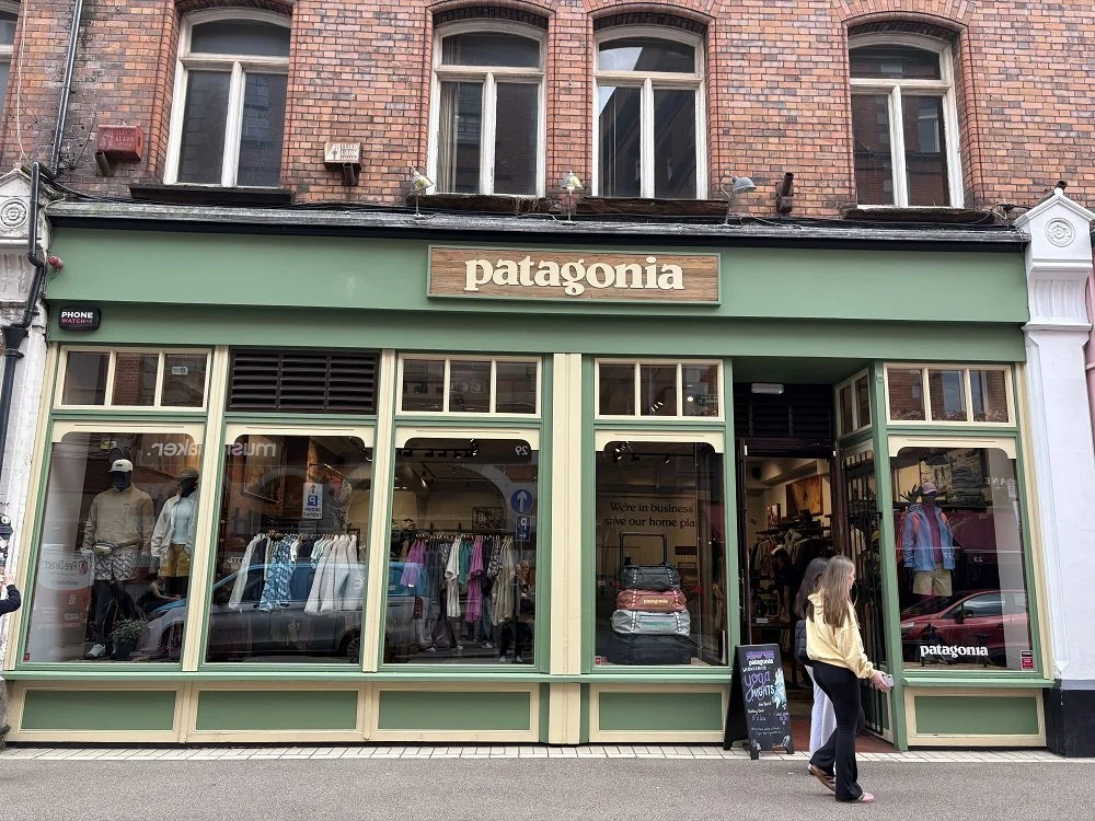 Pattie Gonia: geestig, maar mag het van Patagonia?