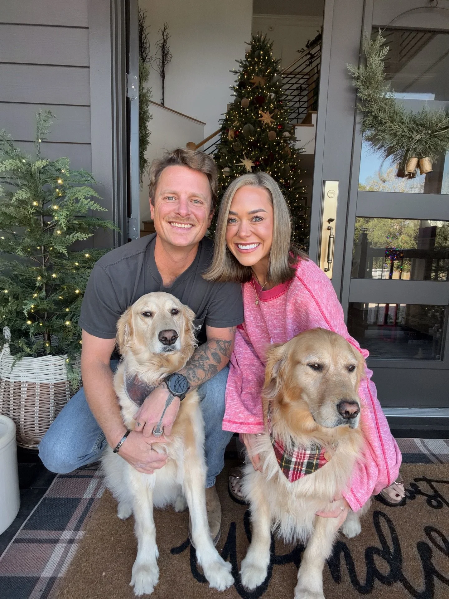 Grateful has a whole new meaning this year🫶🏼 

Happy Thanksgiving from the Denlys🦃 we are so incredibly thankful for each &amp; every one of you everyday! Thank you for being here 🙏🏼 Wishing you all the happiest holiday season🎄 

&amp; please -