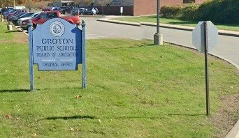 Sunday Ride - Groton School Board Bldg — Pequot Cyclists