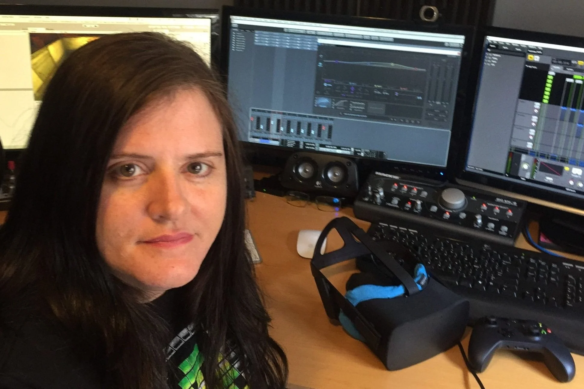 Gina Zdanowicz headshot.jpg