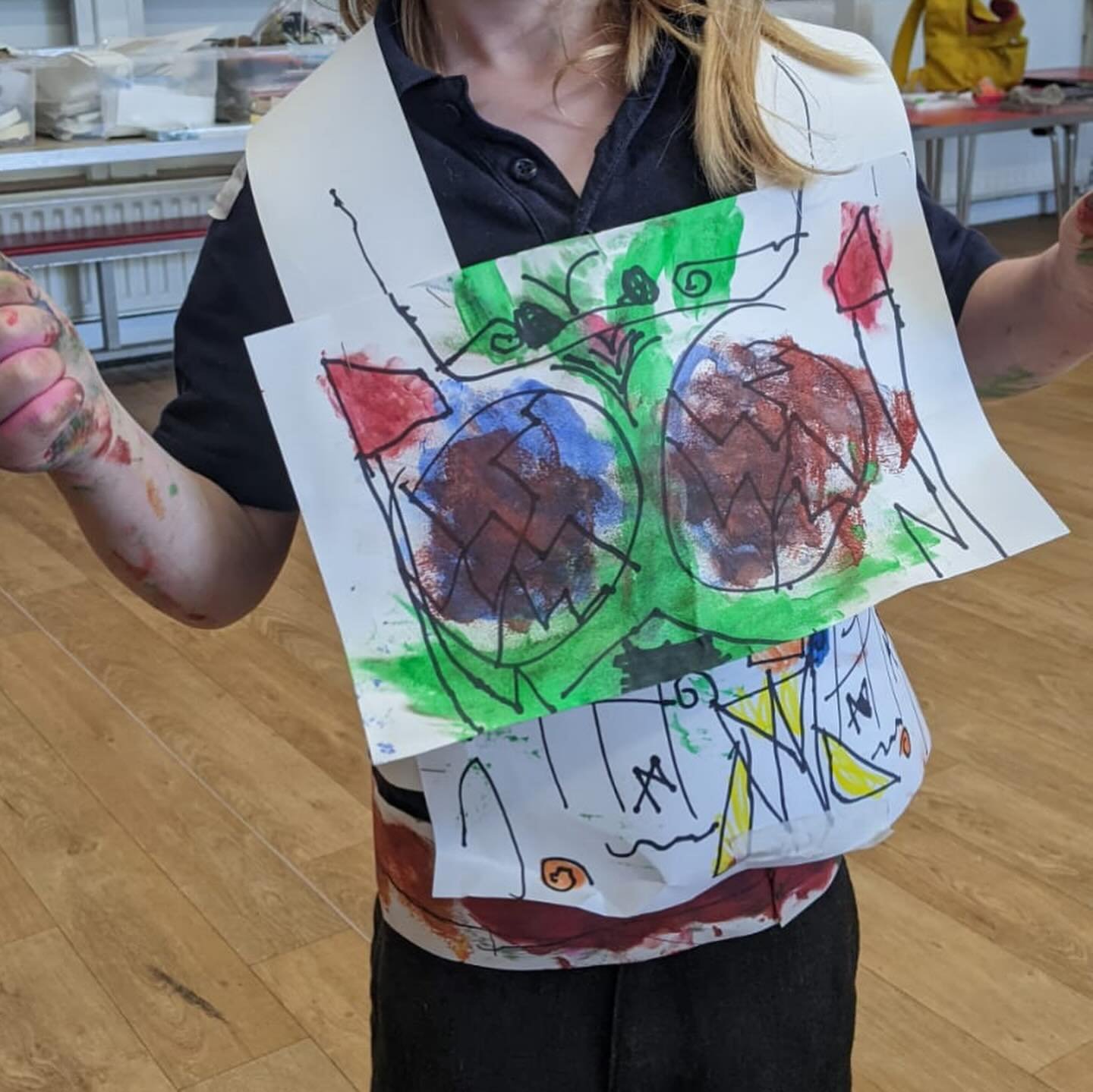 My goodness @albournecofeprimaryschool your session looks like a lot of fun! These super hero costumes are just amazing. What super creative artists you are.

Brilliant work @suzibythesee and @neenabombeena 
.
.
.
.
.
#albourneprimaryschool #albourne