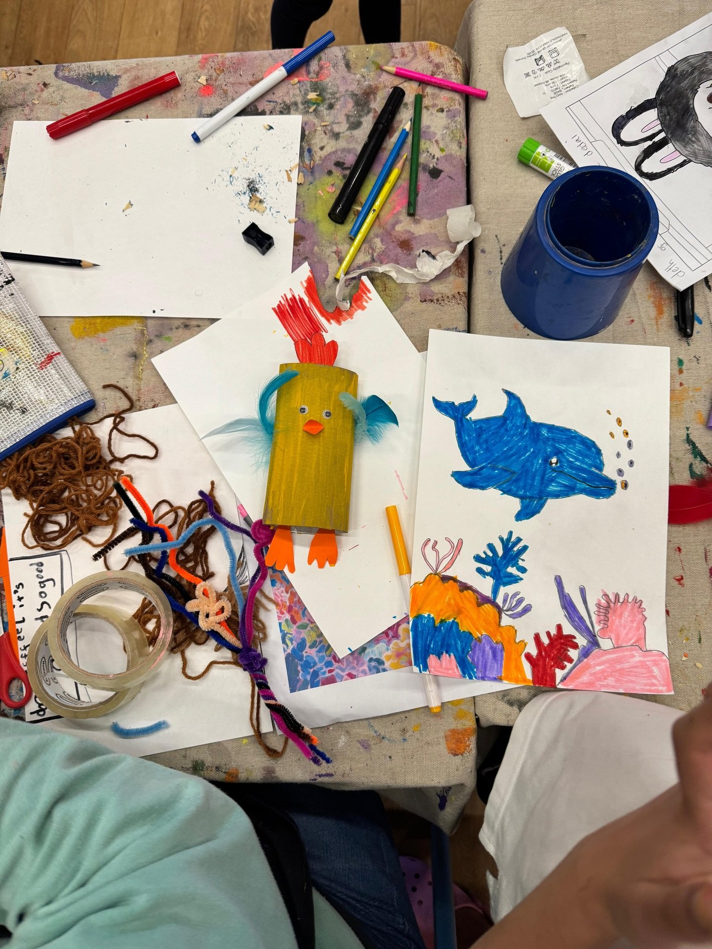 🎨 Easter Holiday Art Sessions at Ditchling Barn

Join us this Easter for calm, creative art sessions where children can explore, make and enjoy being artistic in a relaxed and welcoming space.

At Ditchling Barn, sessions are running on:

📅 Tues 31