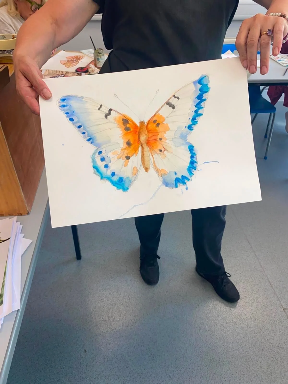 🦋 Butterflies at One Garden 🦋

Inspired by the beautiful @butterflygardens_sussex at @onegardenbrighton @ginnybaxter123 created this gorgeous butterfly drawing and watercolour/mixed media session for our adult artists.

Using photographs of butterf