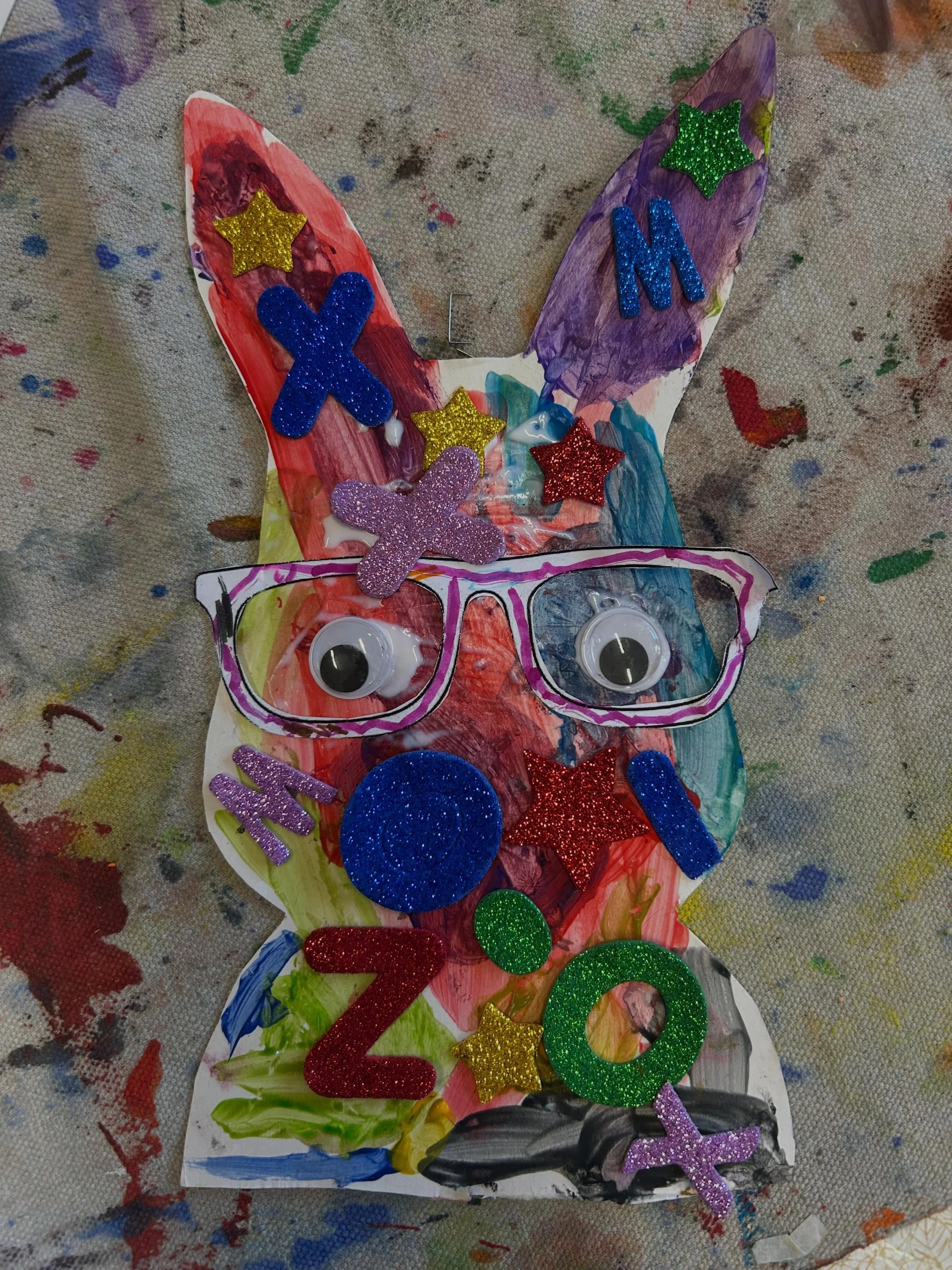 A little glimpse into our art clubs lately 🎨✨

One of our favourite things about Love Art is seeing where each child takes an idea. The same table can end up full of painting, drawing, construction, collage, colour experiments, imaginative character