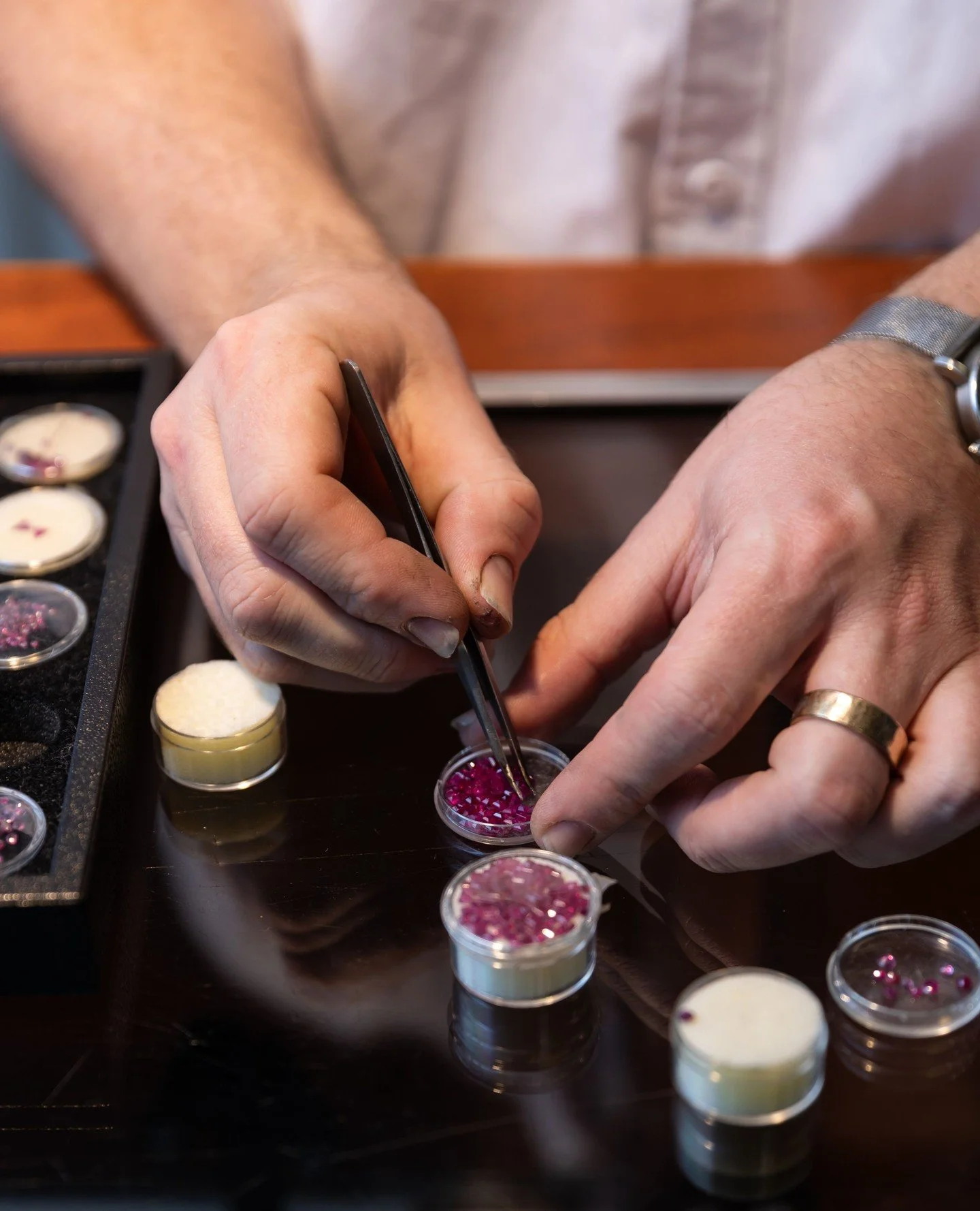 It&rsquo;s never too early to start planning the perfect holiday gift. A custom-made piece from Sohn and McClure Jewelers adds a truly personal touch for a gift that sparkles with meaning. 🎄💍 #CustomJewelryGifts #HolidayMagic