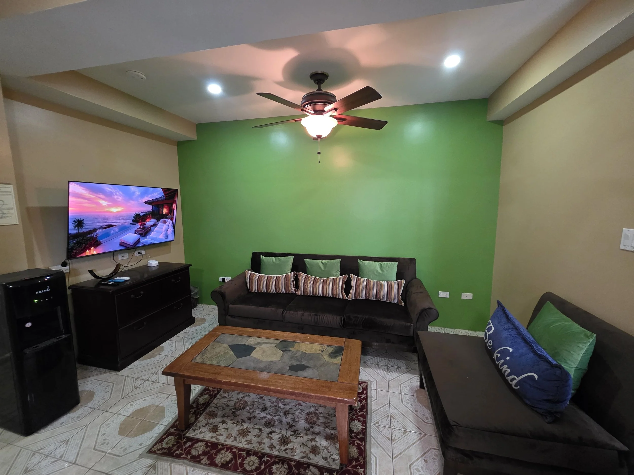 2 bdr 1 bth casa belize airbnb13-WA0082.jpg