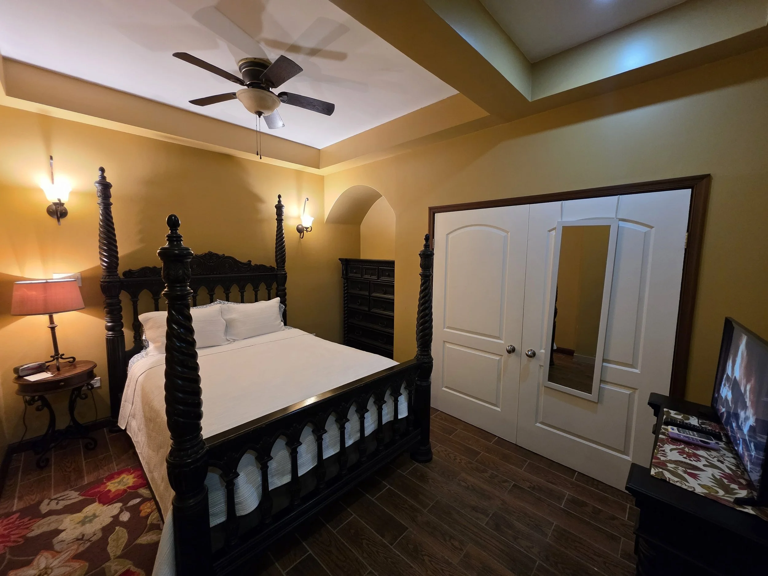2 bdr 2 bth casa belize airbnb28-WA0087.jpg