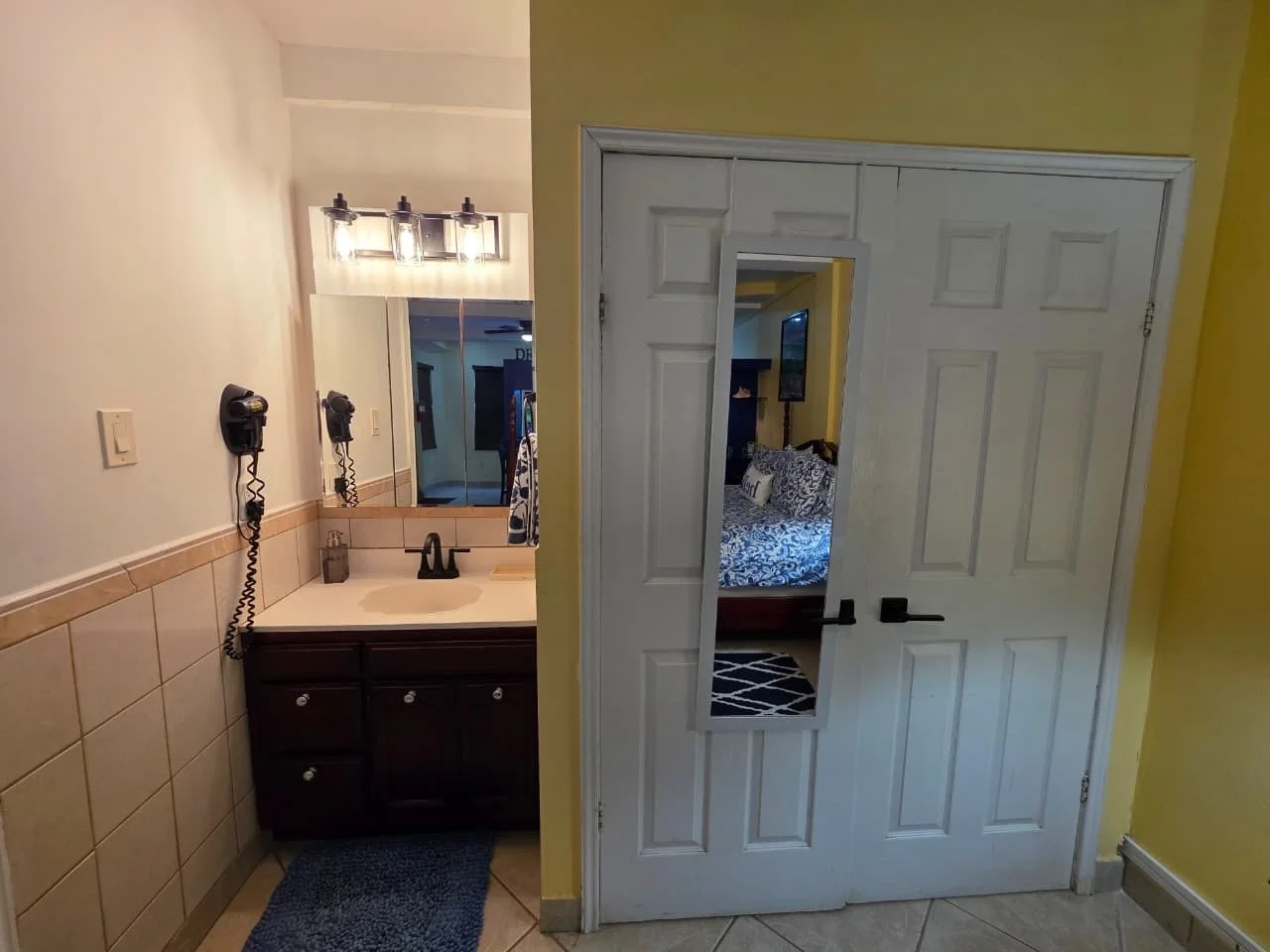 studio a casa belize airbnb vanity.JPG