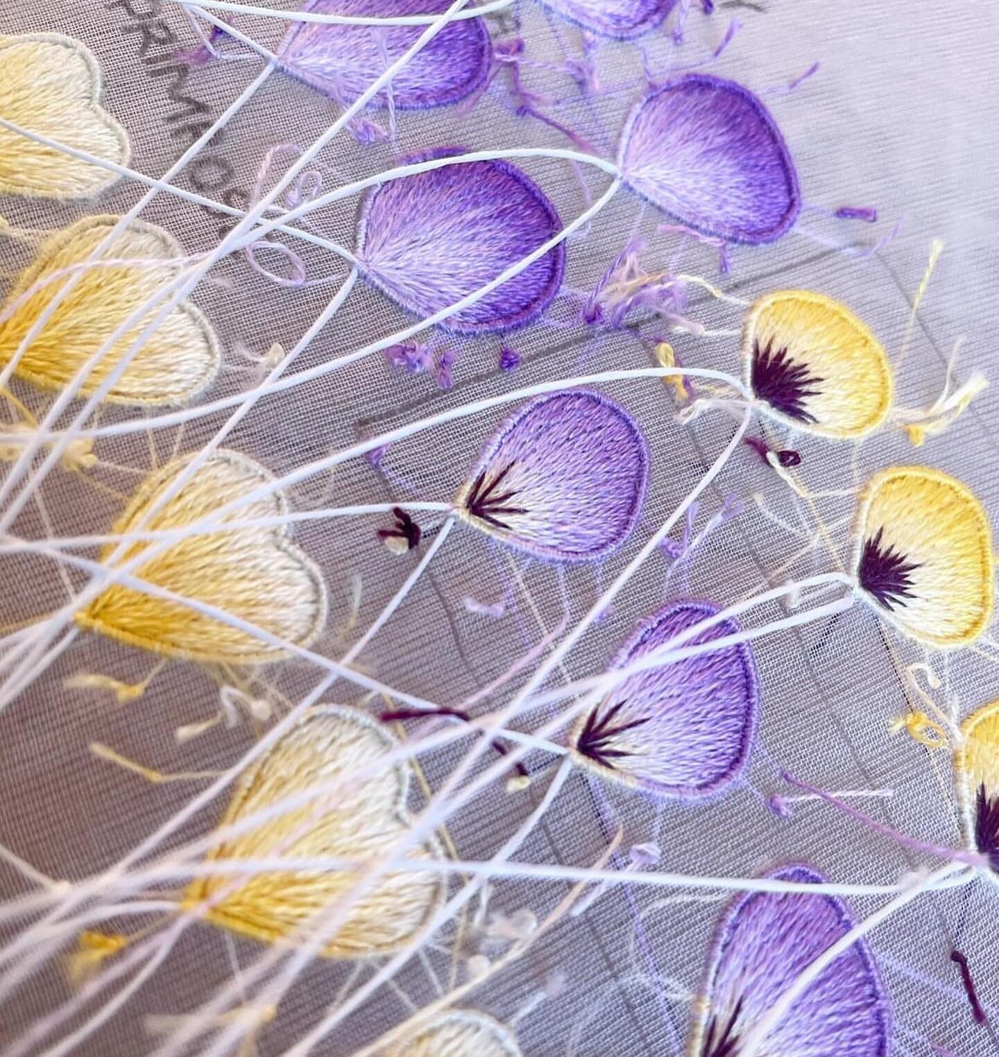 Petals in progress 💜💛

I love the process of stitching tiny spring flowers. The beautiful blend from pale yellow to lilac is so synonymous with the season 💜

These petals form part of the Tranquillity Posy kit restocking on 1st April 💛

Make sure