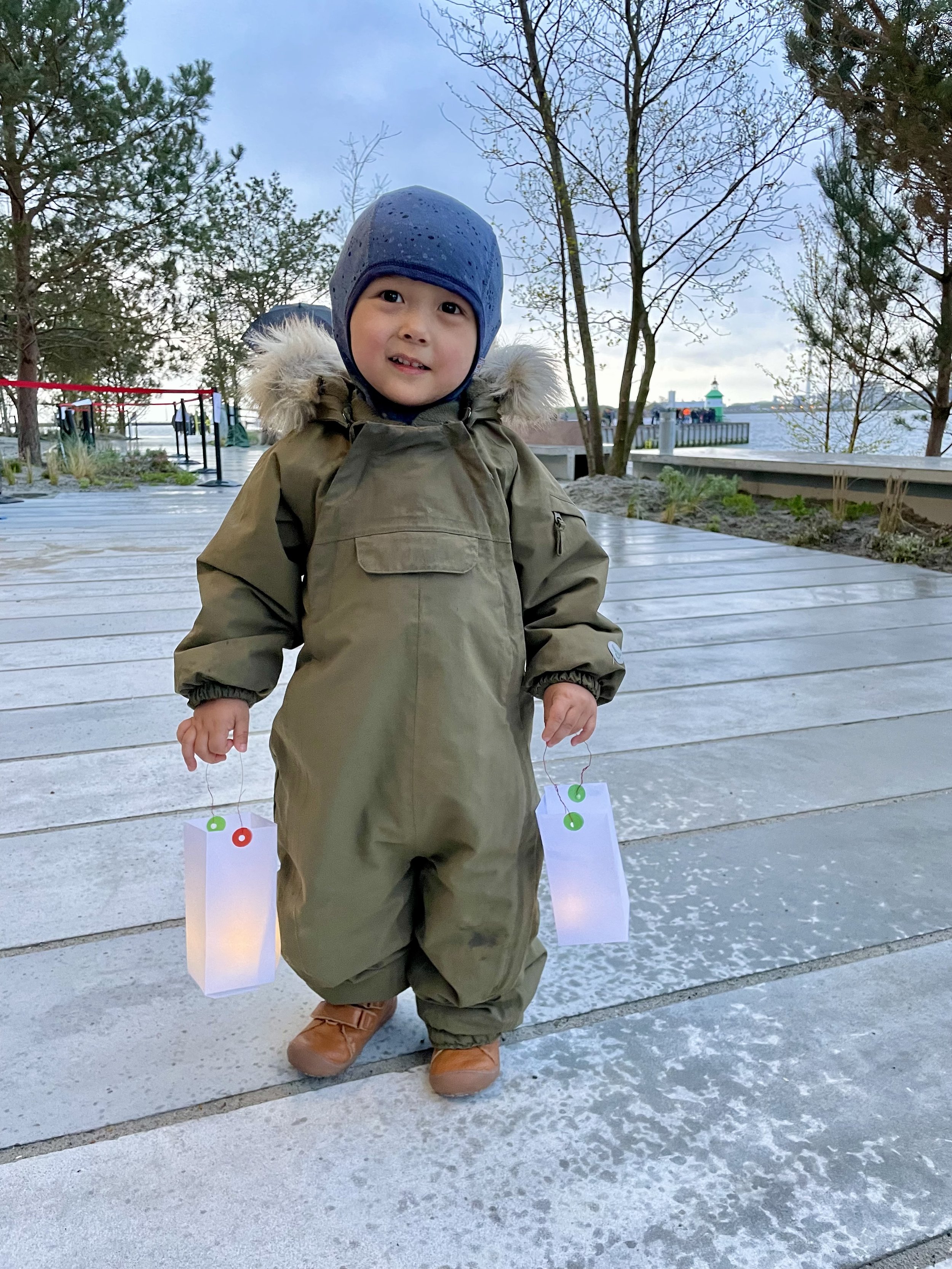         
  
     Lanternefest    HVAD&nbsp; Første lystænding af nyt fyr på Sundmolen  HVOR&nbsp; BIG og Sundmolen, Nordhavn  HVORNÅR &nbsp;2024   Inspireret af det nye fyr udviklede All About A en lanterne, som alle deltagerne i lanternefesten selv 