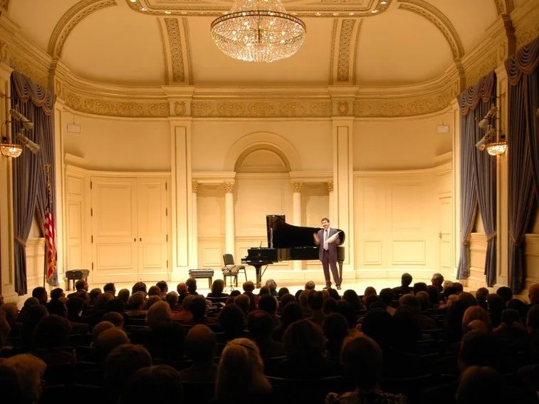 14_AdamAbeshouse_OnStage_Carnegie2007.jpg