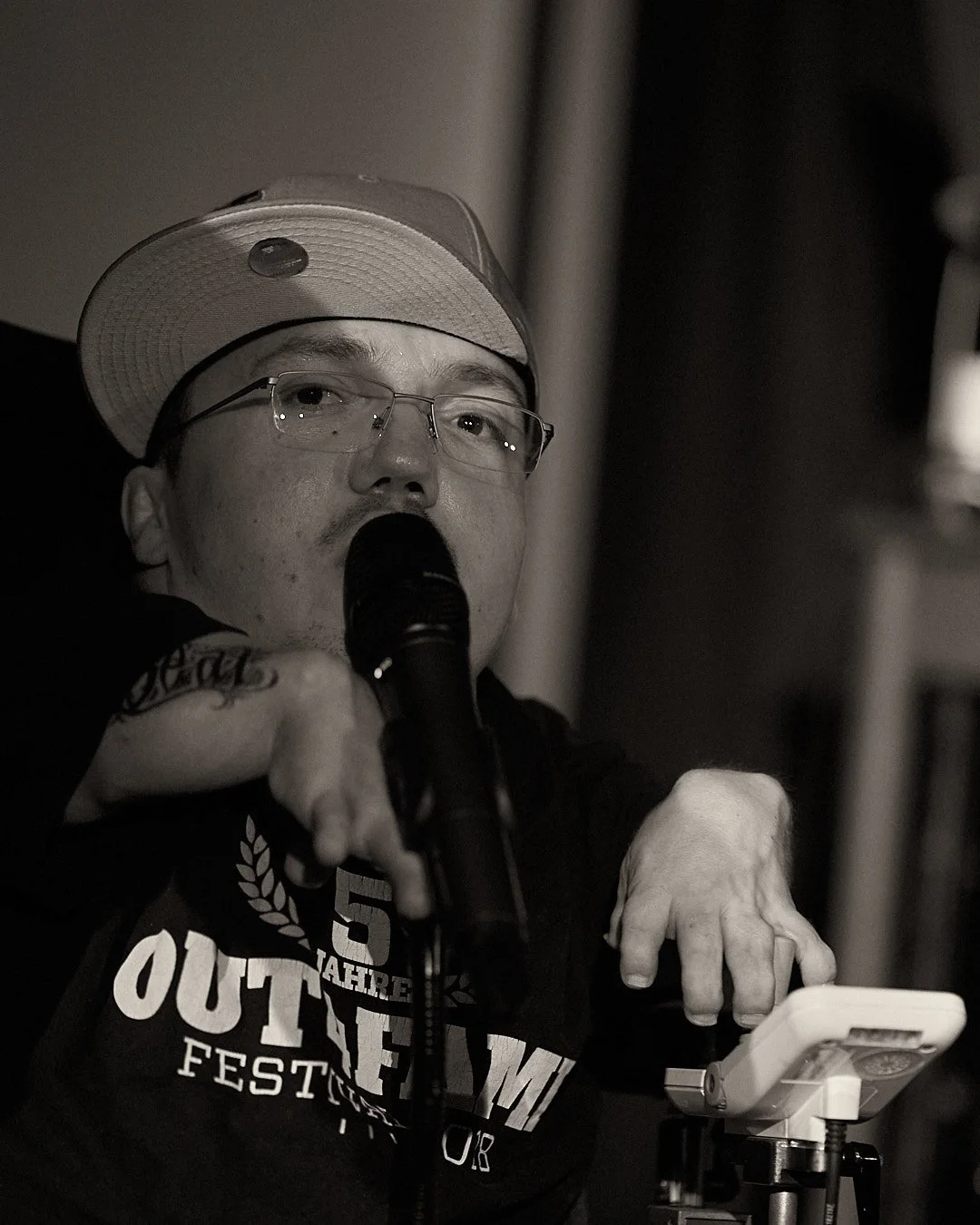 28-01-23-11-09 PM - klein - 6921 B&W.jpg