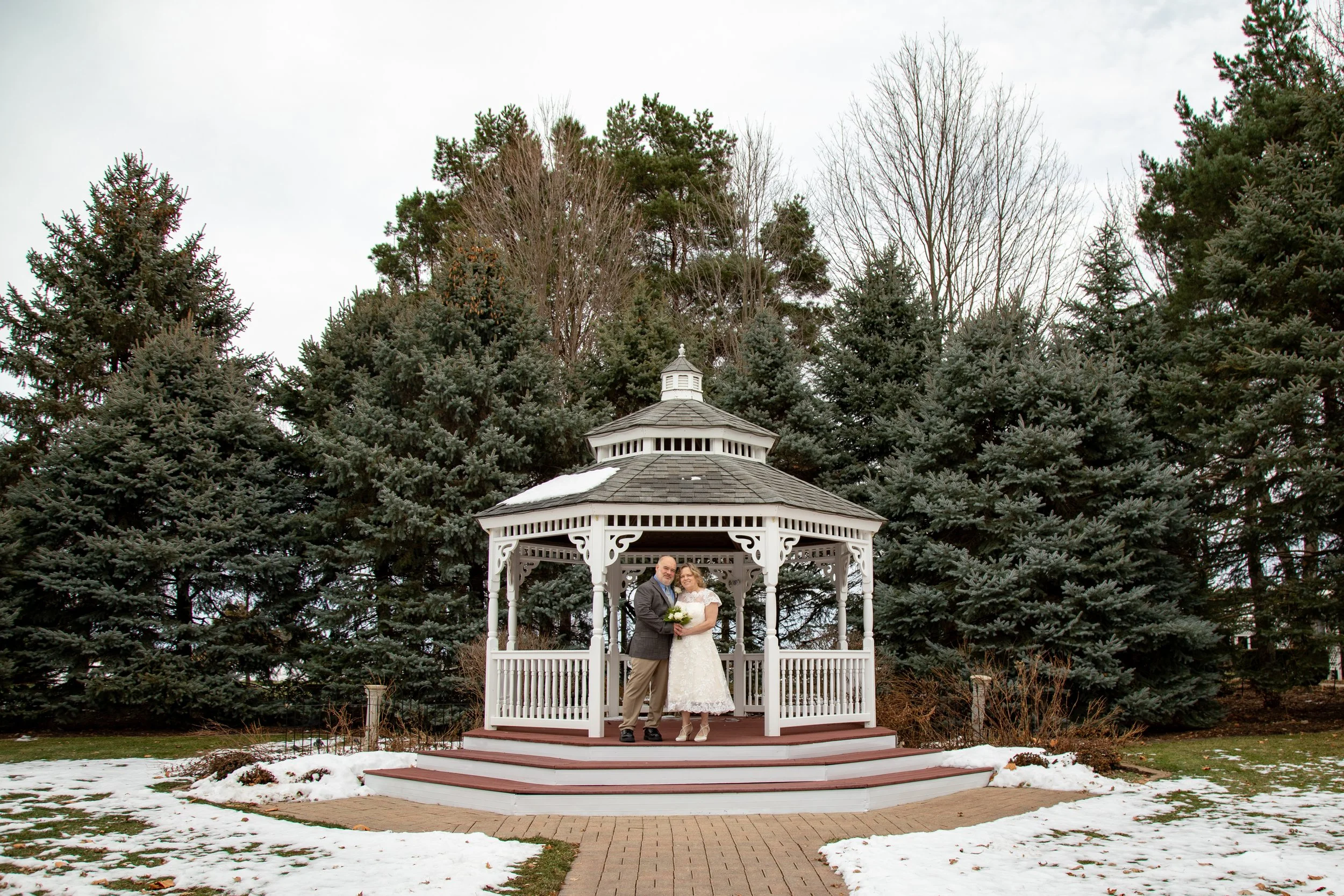 Elizabeth and Brandt 12-20-25-93.jpg