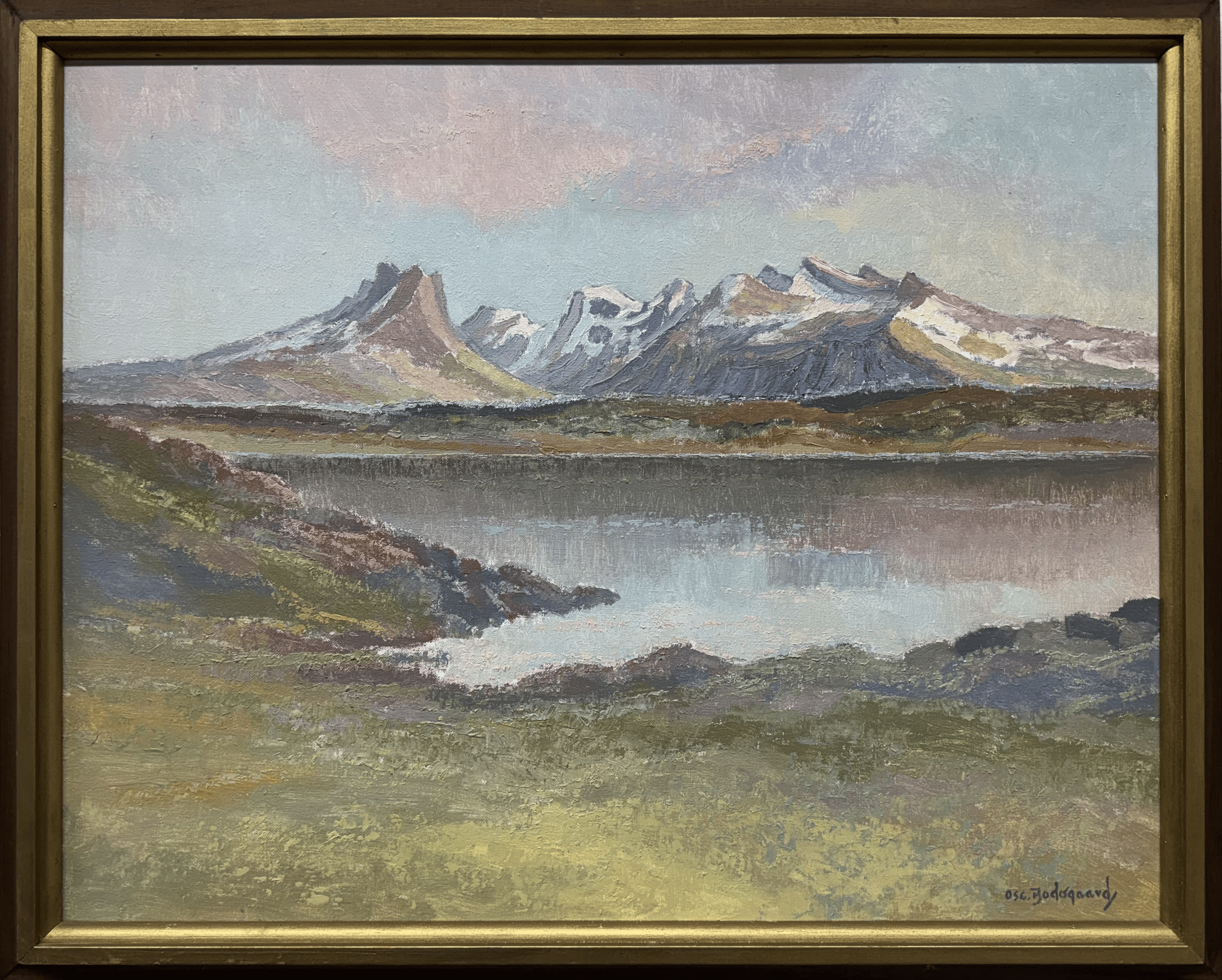 Børrvasstindene av Oscar Bodøgaard (1923-2011), H 52 x B 66 cm, ikke datert (1970-80), olje på lerret, pris kr. 50.000