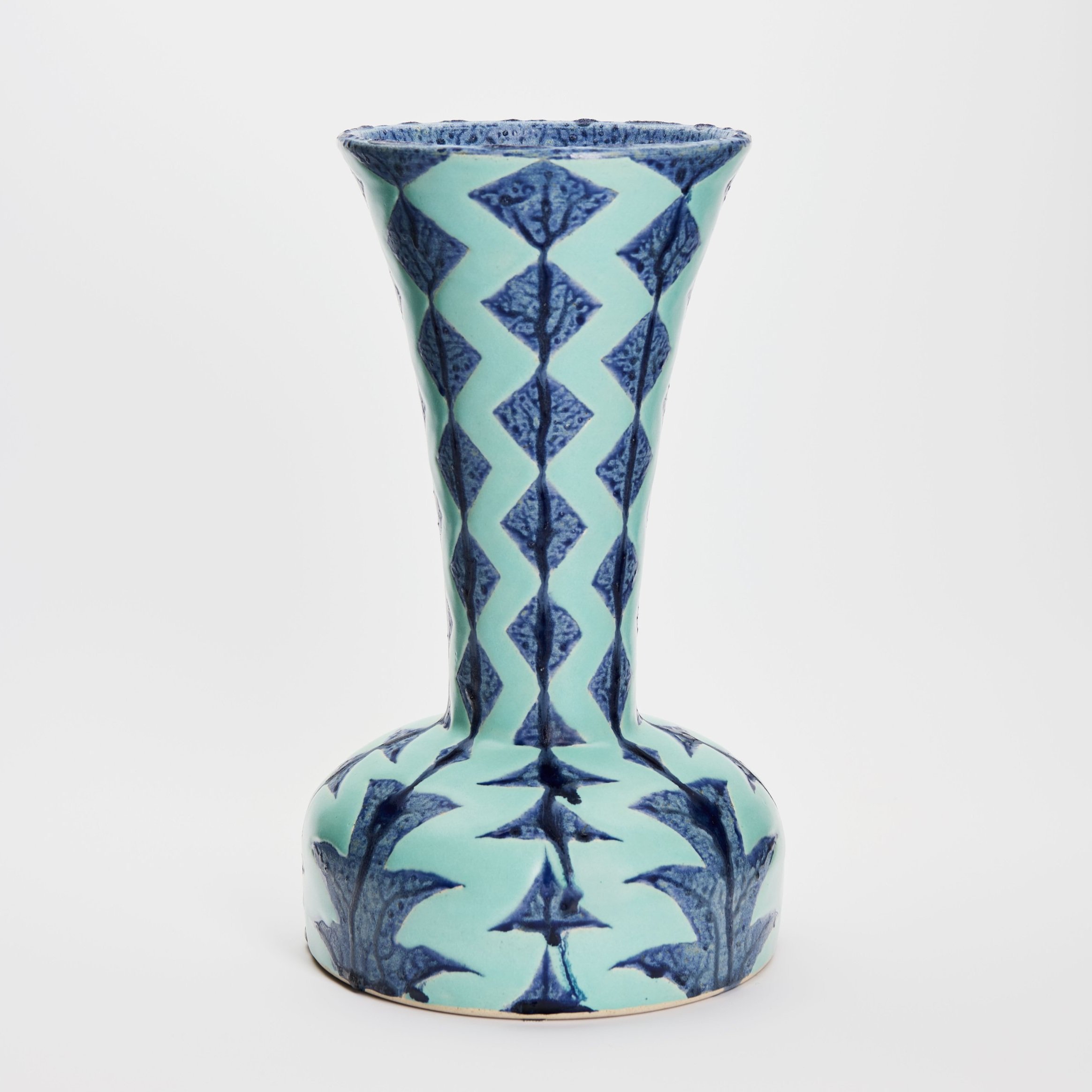 Waterfall Vase with Drunken Diamonds