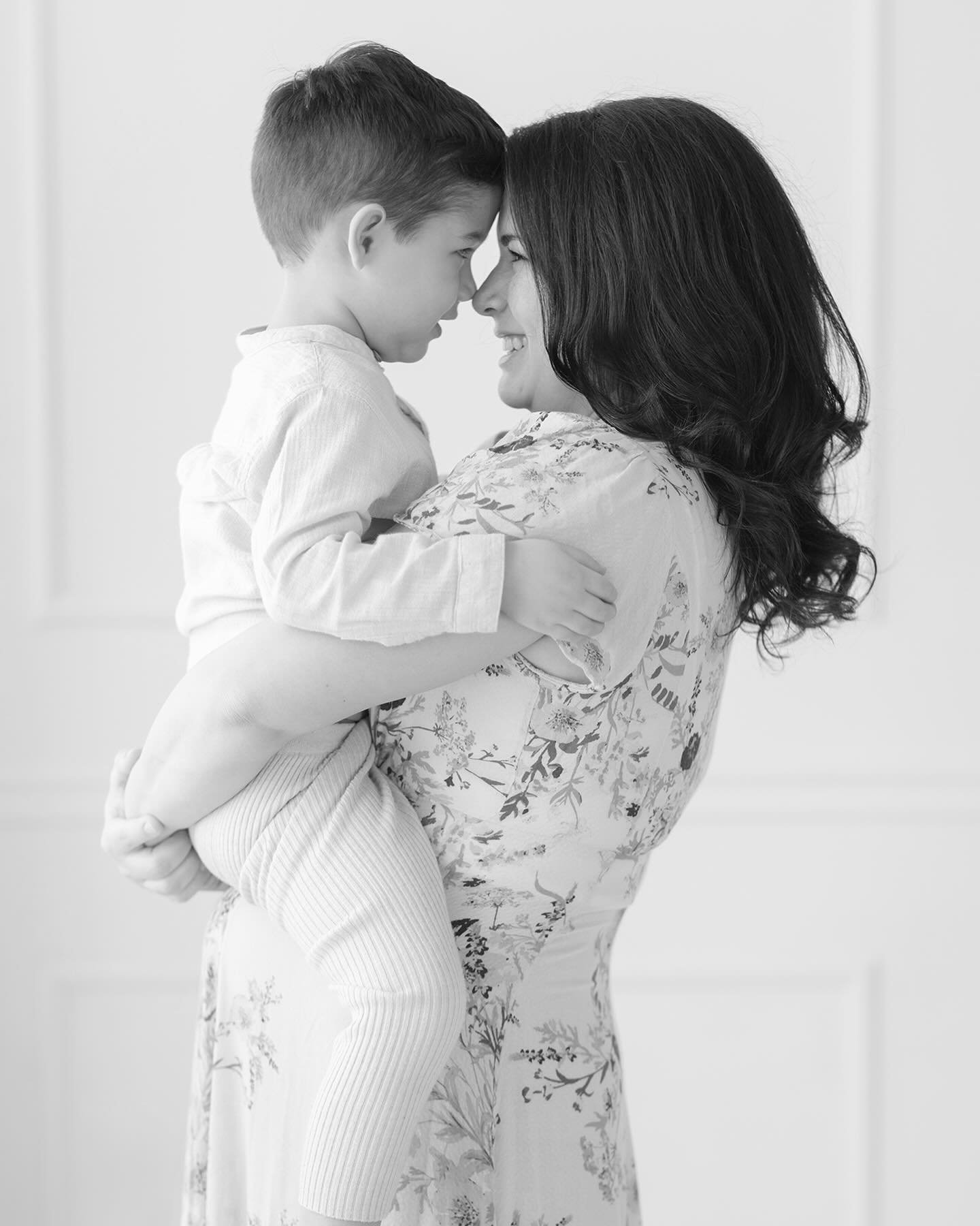I feel super lucky to get to photograph so moments like these. They are so fleeting and deserve to be cherished &amp; documented. 

There are so many feelings that come with motherhood that you just can't put into words.  However you celebrate or hib