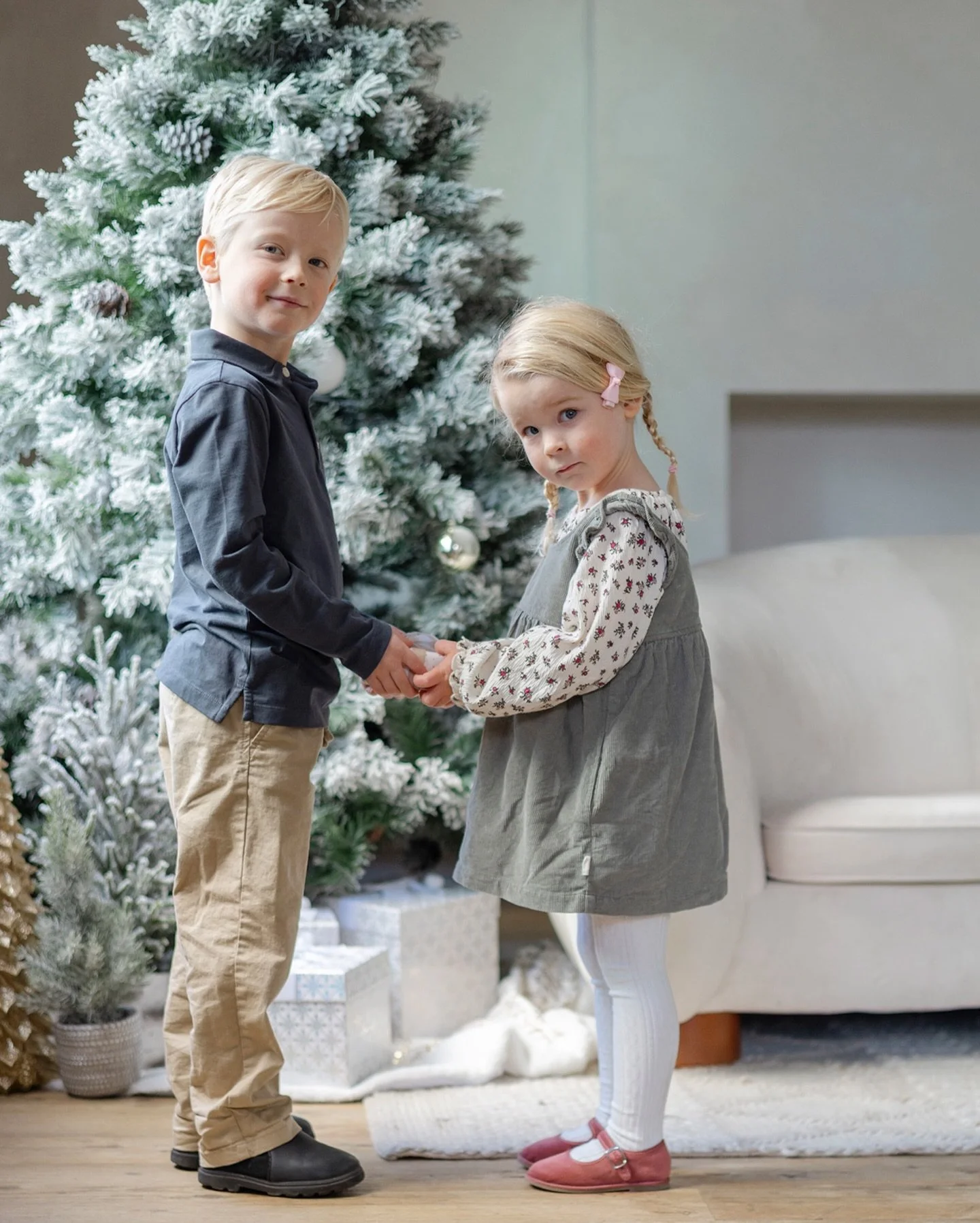 Sweet holiday memories are always worth capturing✨