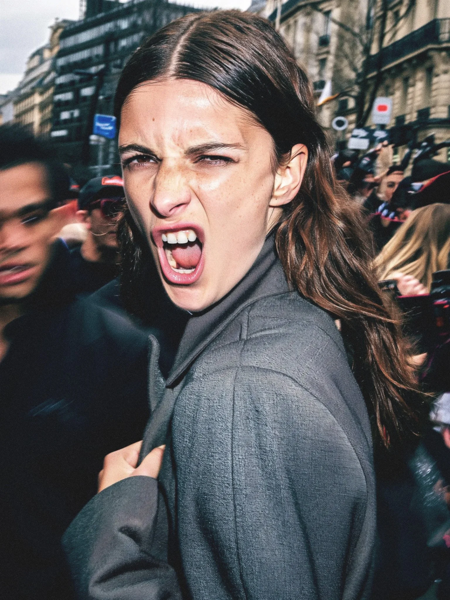 Paparazzi-05.jpg